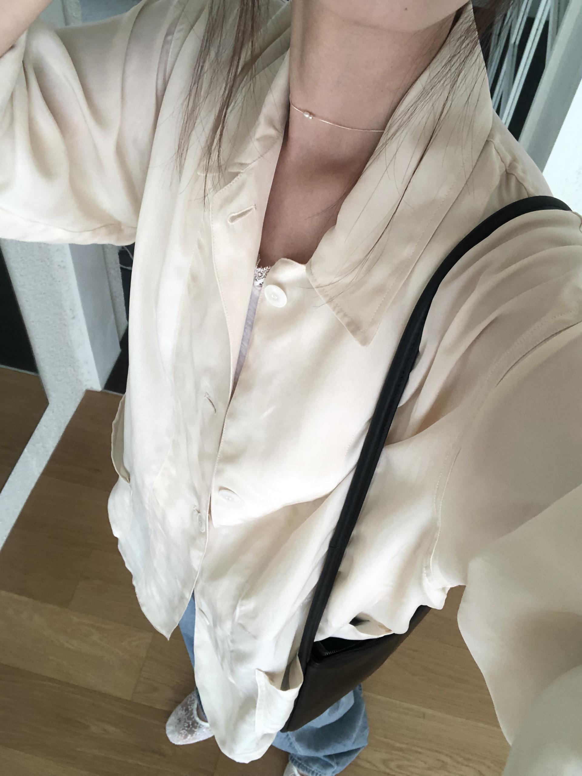 Verso jacket