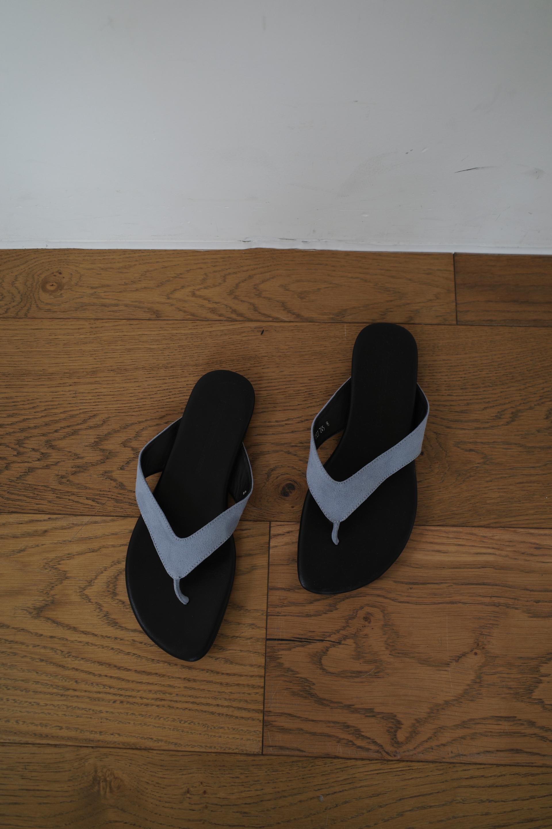 Suede flip flop