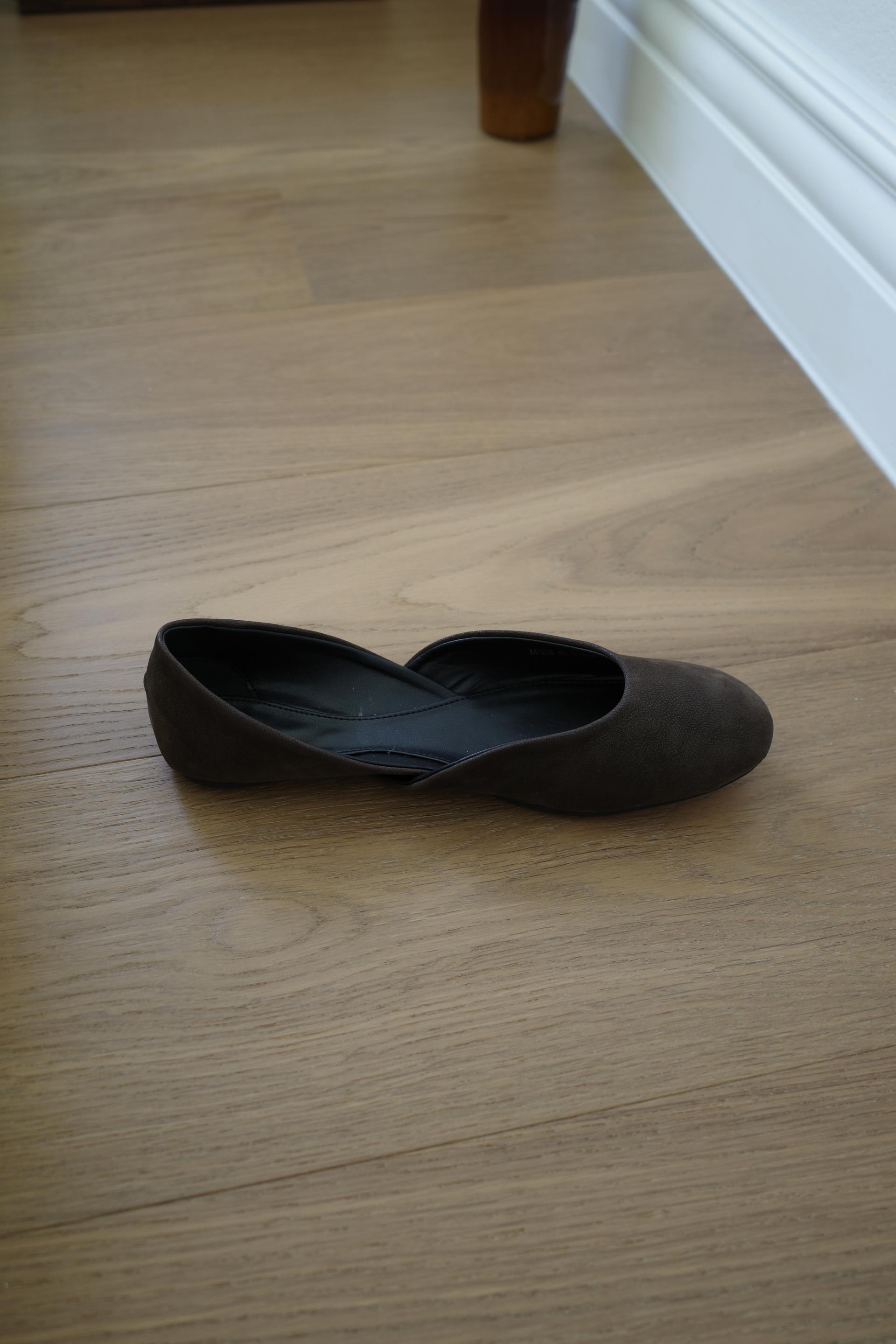 Bird flat shoes