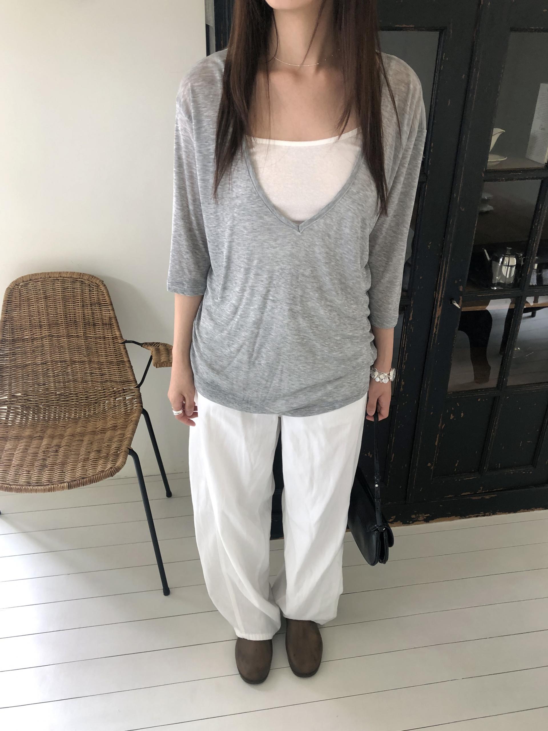 Base sleeveless