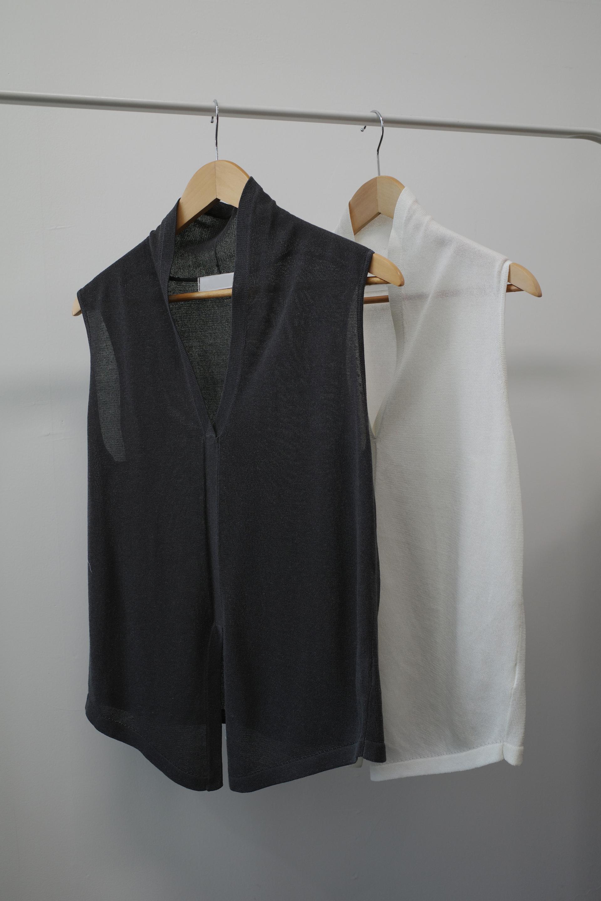 Mute knit top