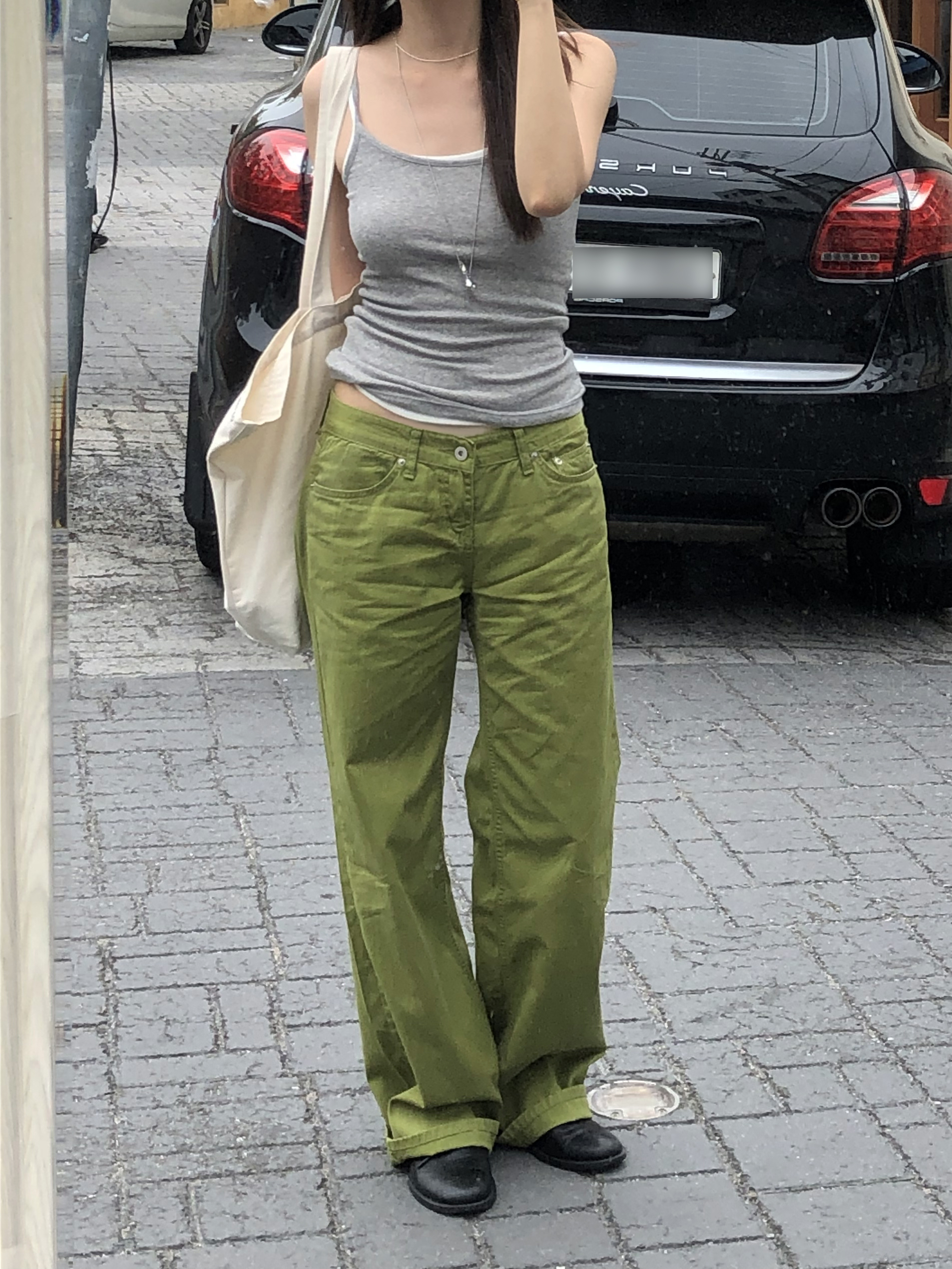 Base sleeveless