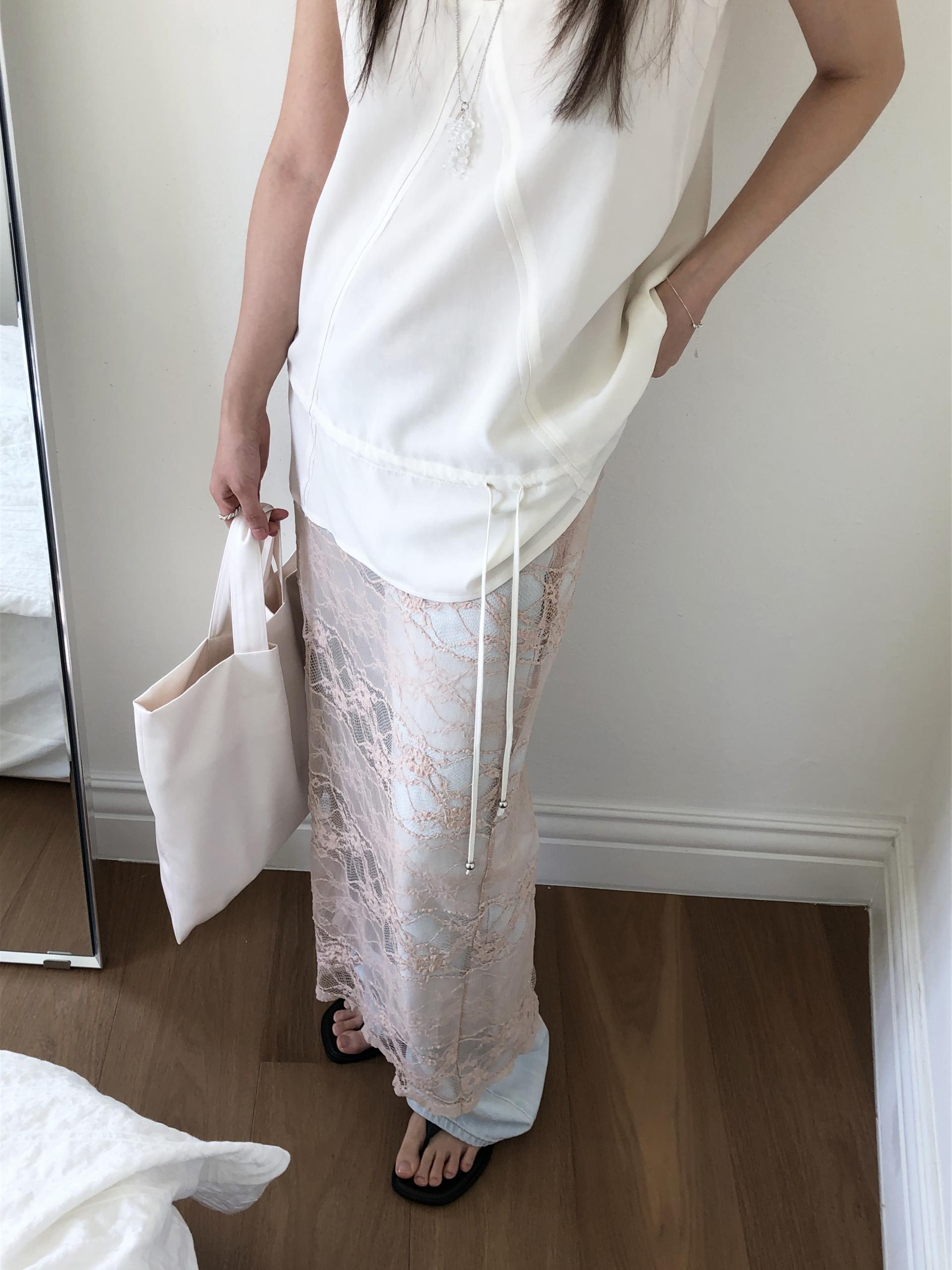 Lottie lace skirt