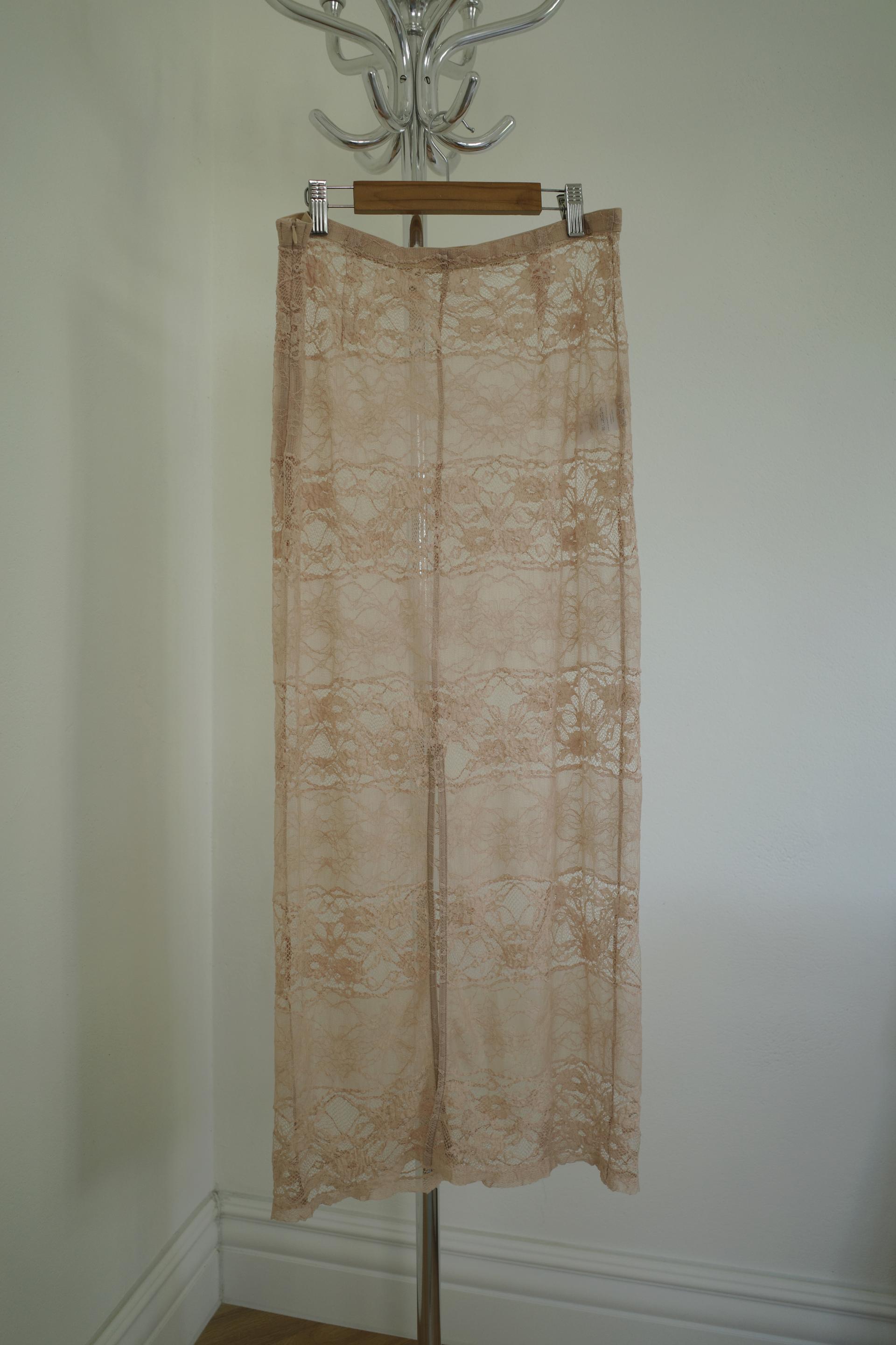 Lottie lace skirt