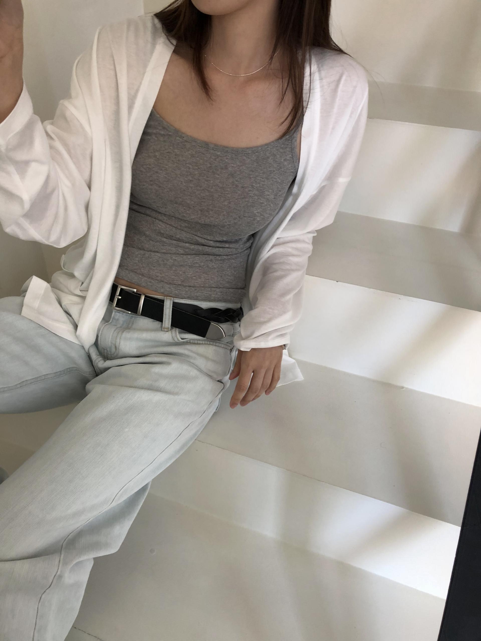 Base sleeveless