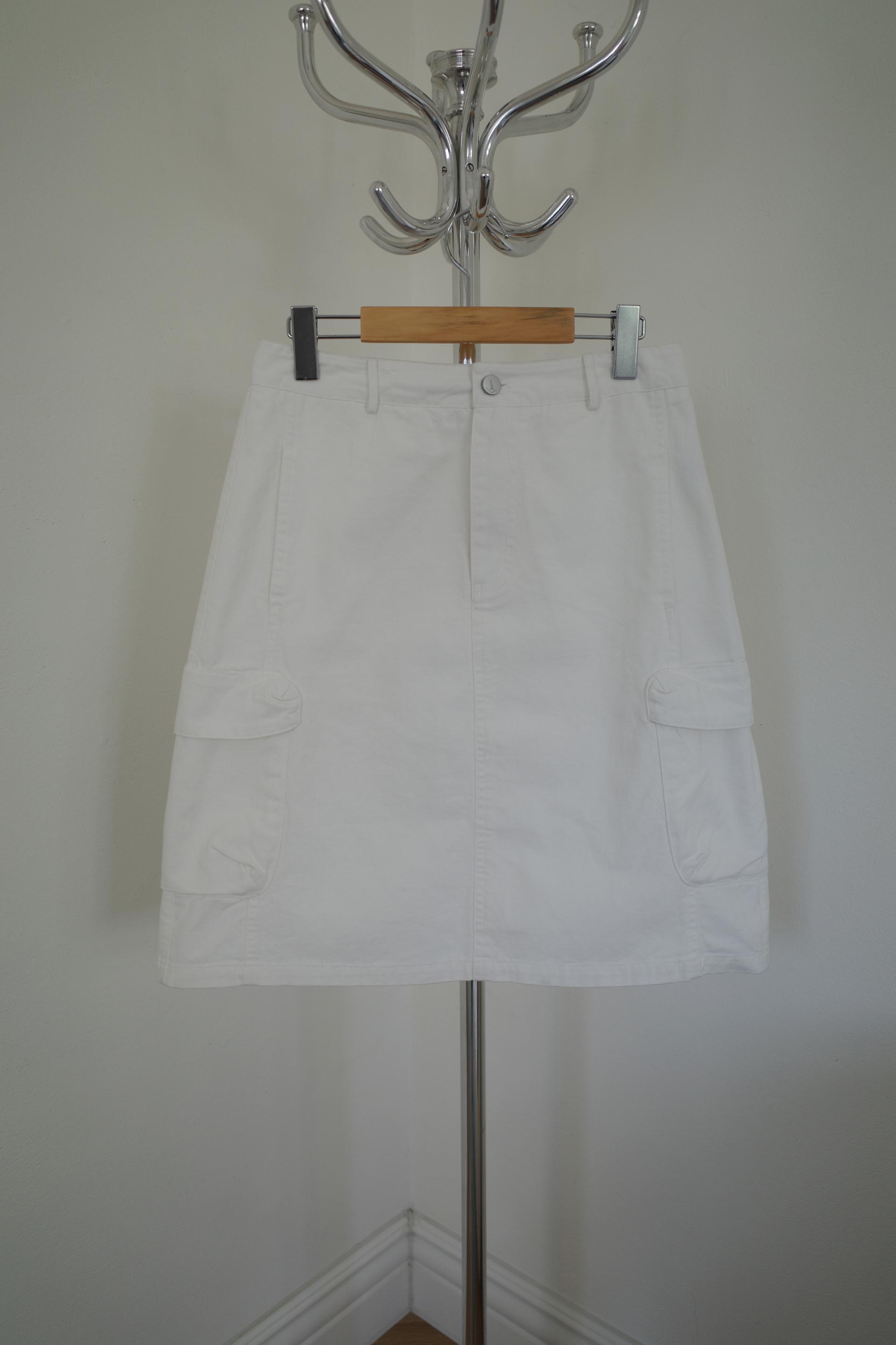 Cargo half skirt