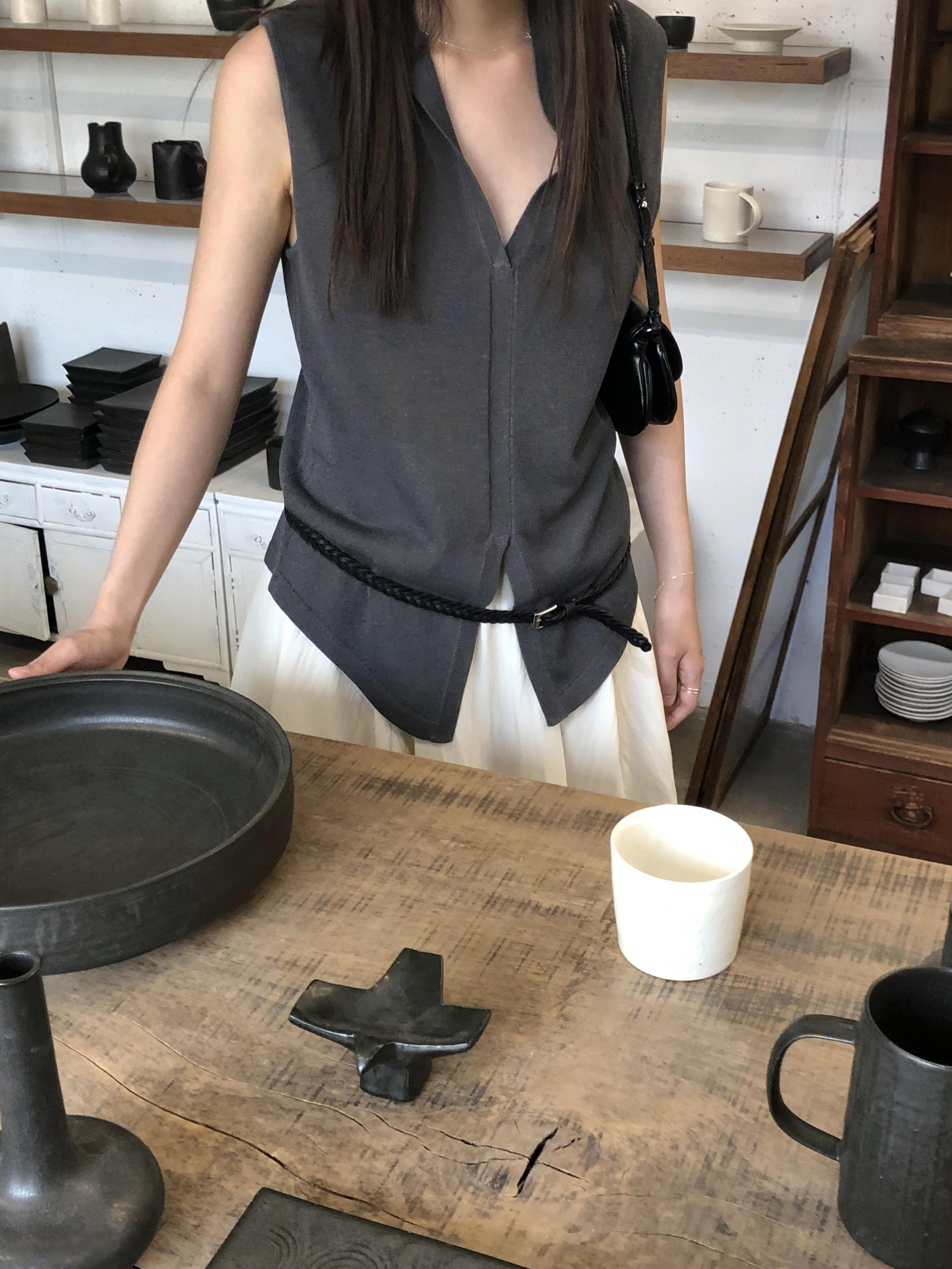 Slim twist belt