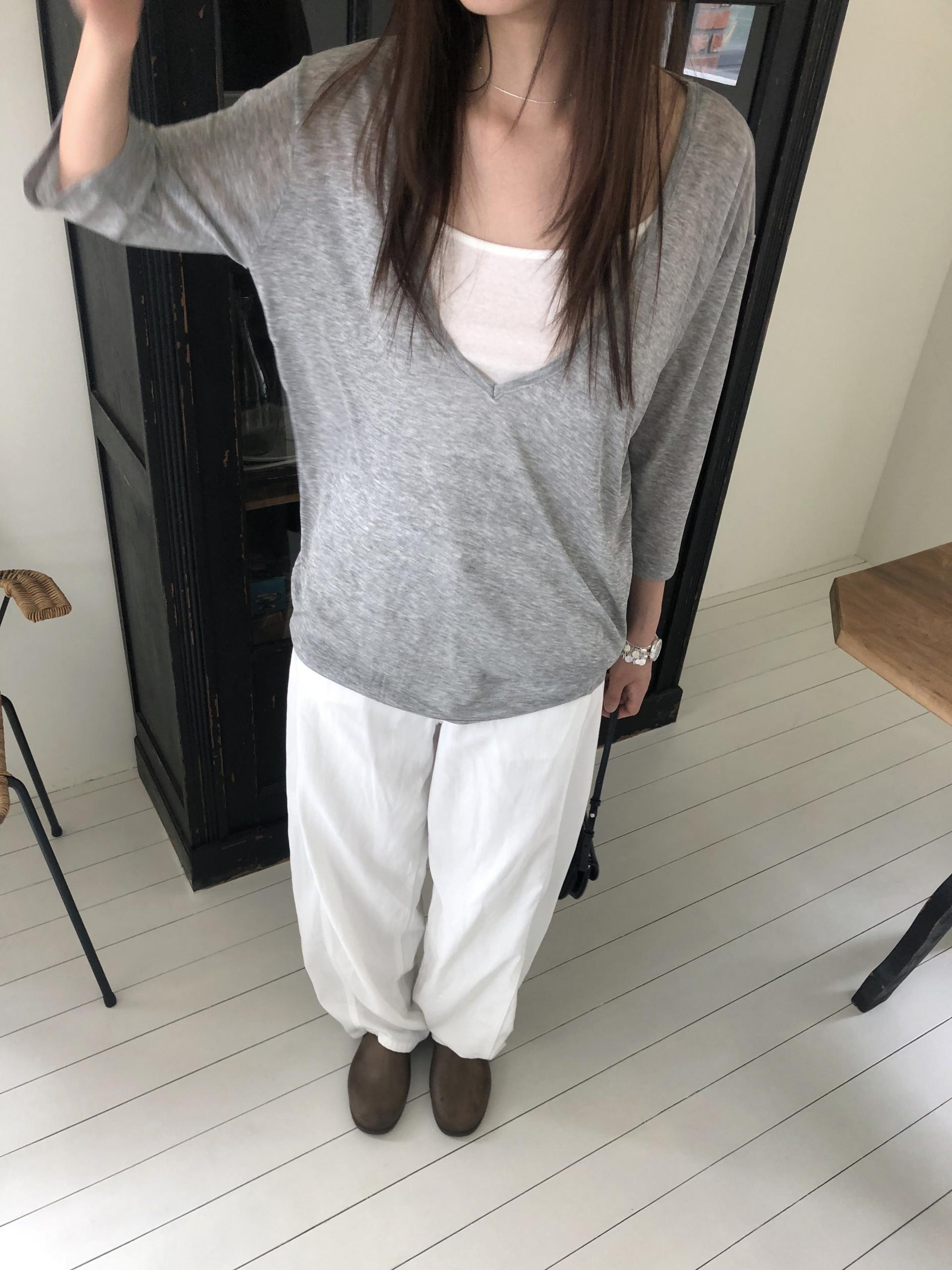 Base sleeveless