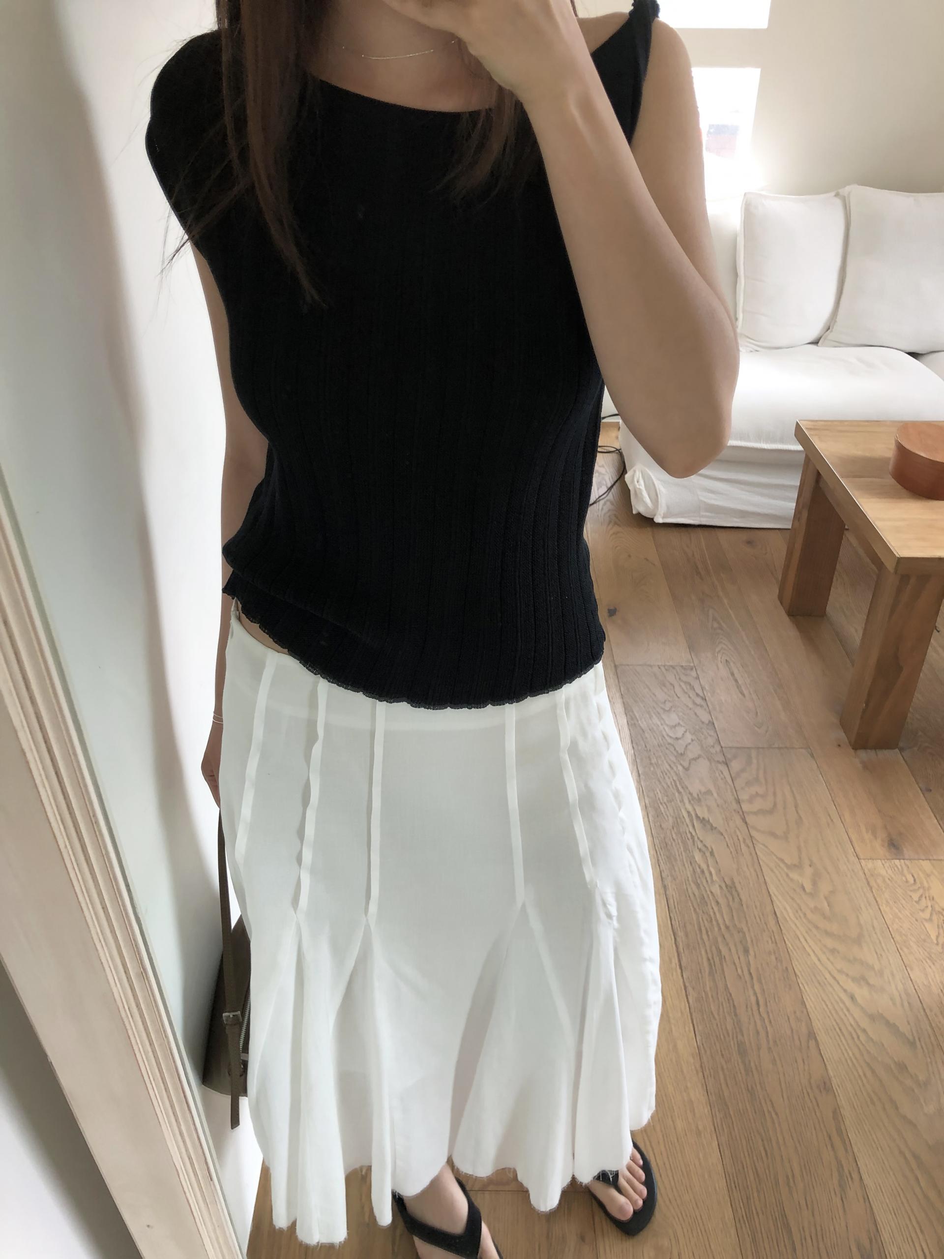 Monet knit