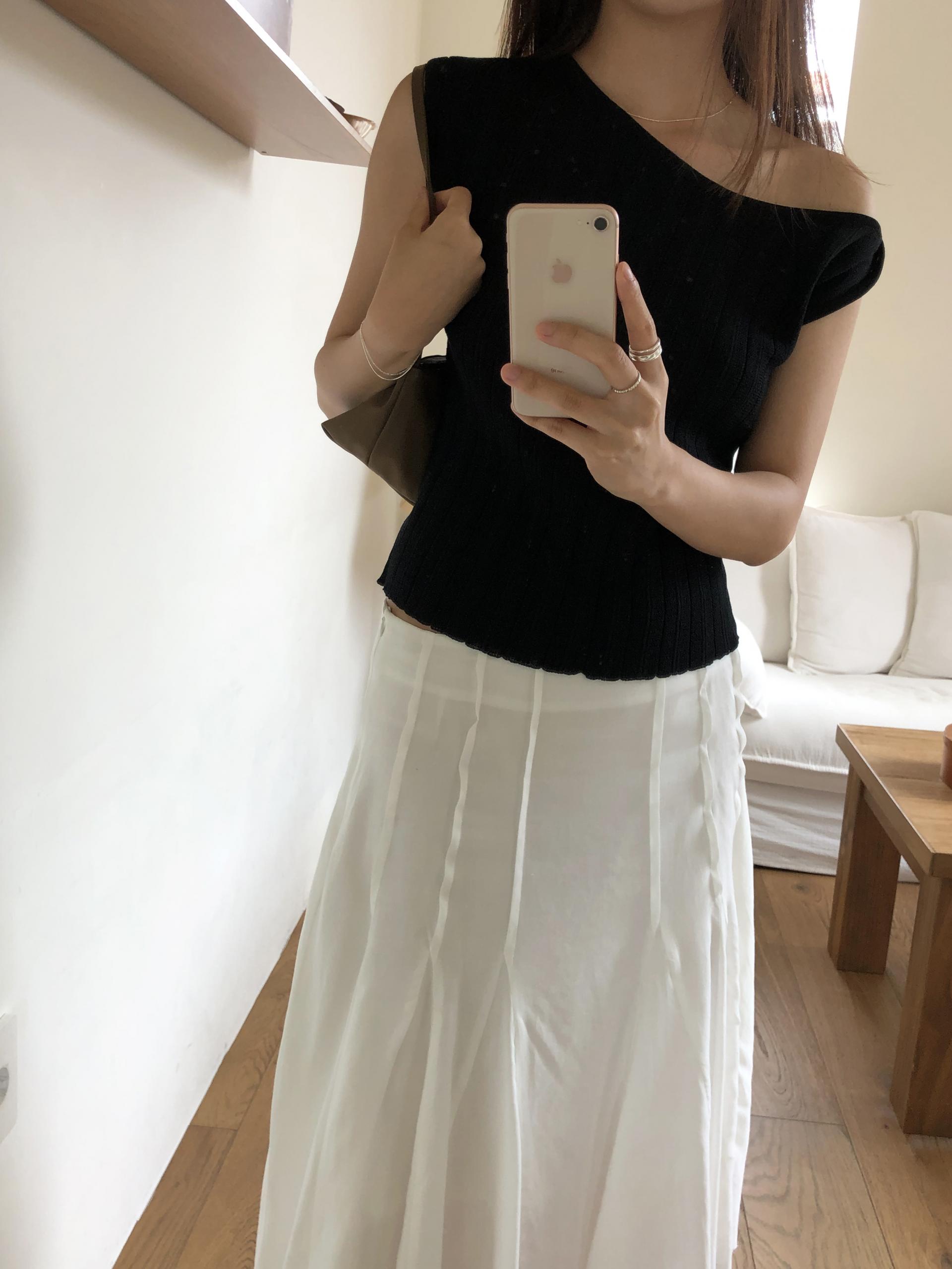 Monet knit