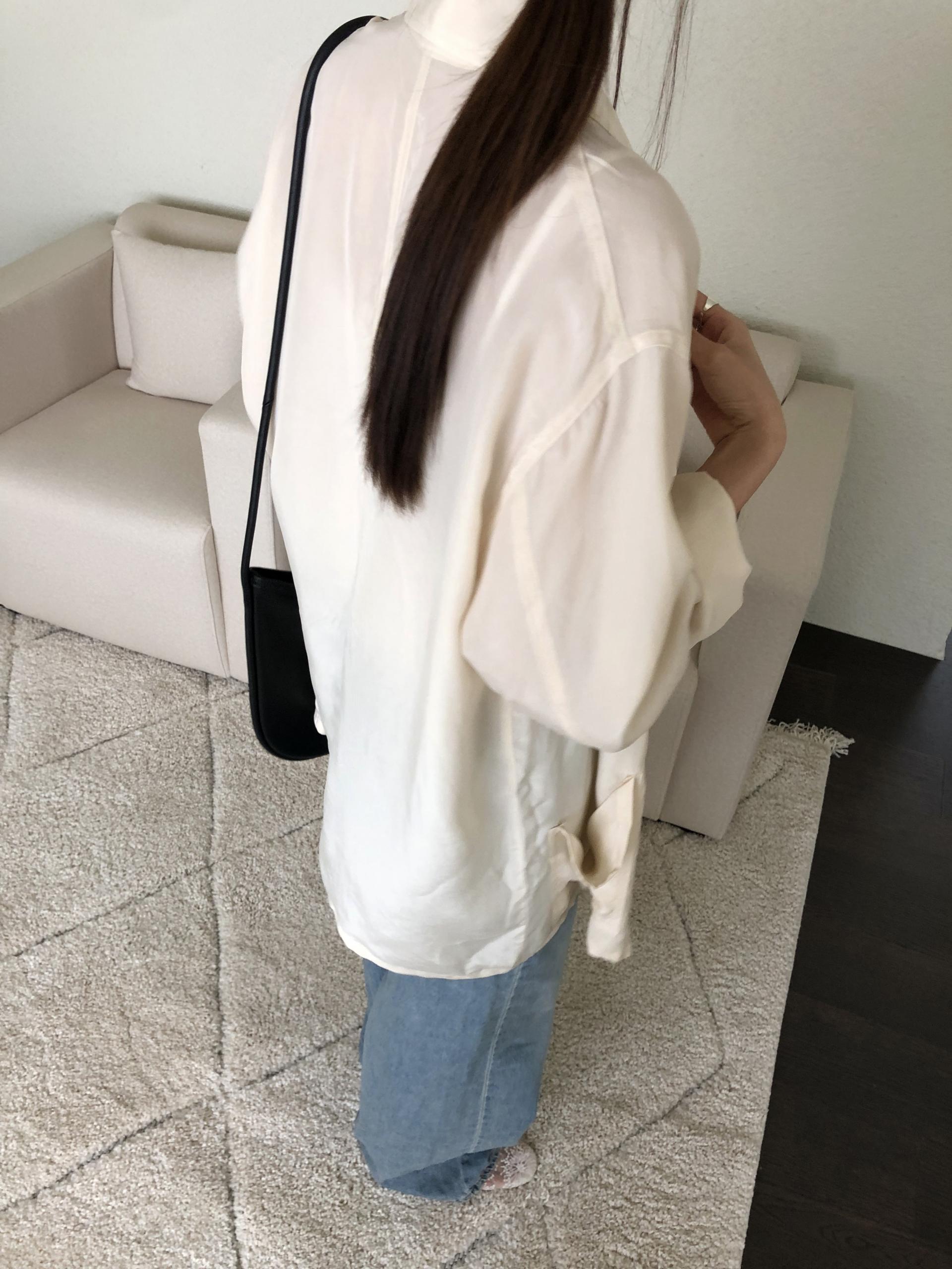 Verso jacket