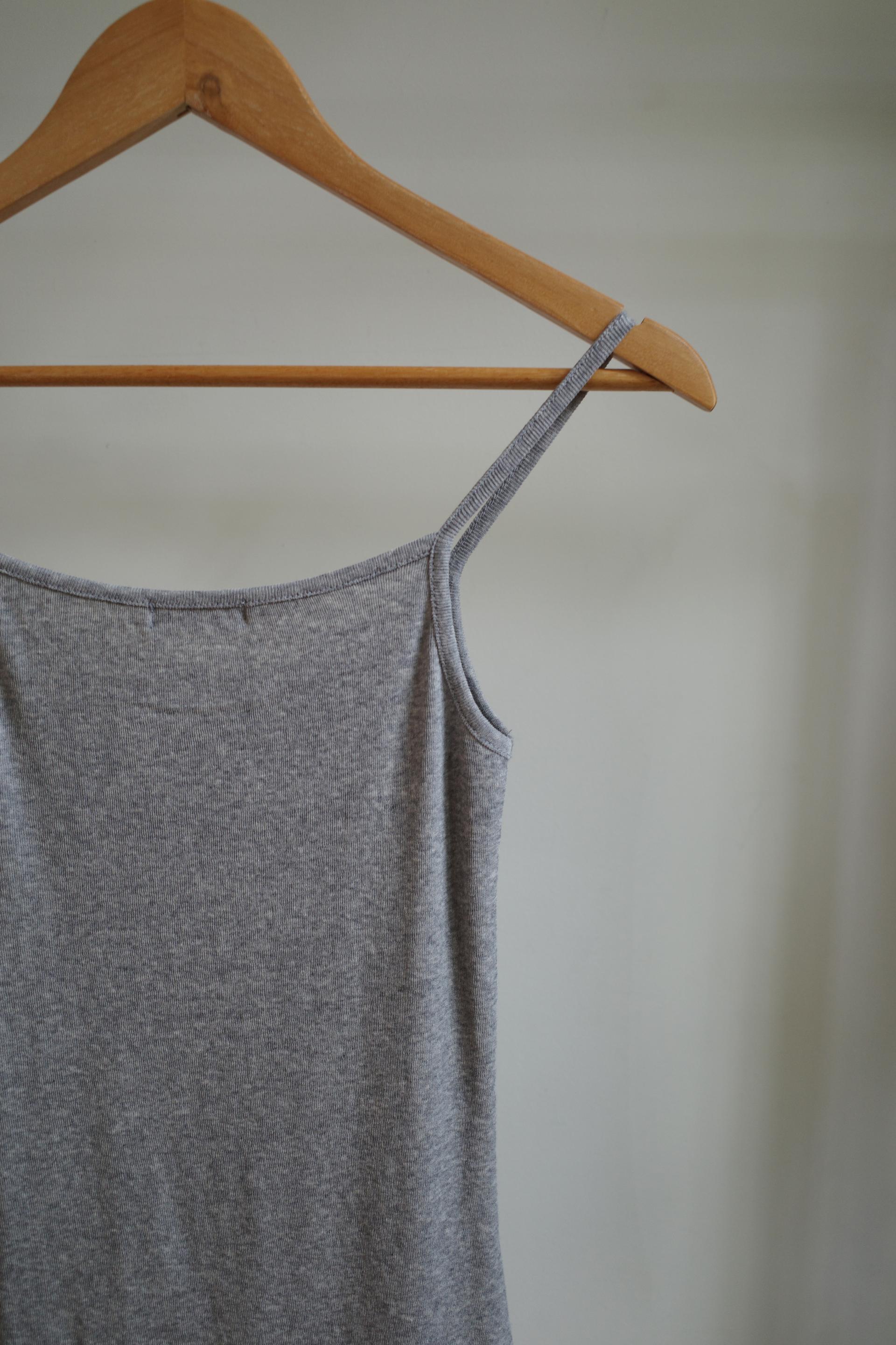 Base sleeveless