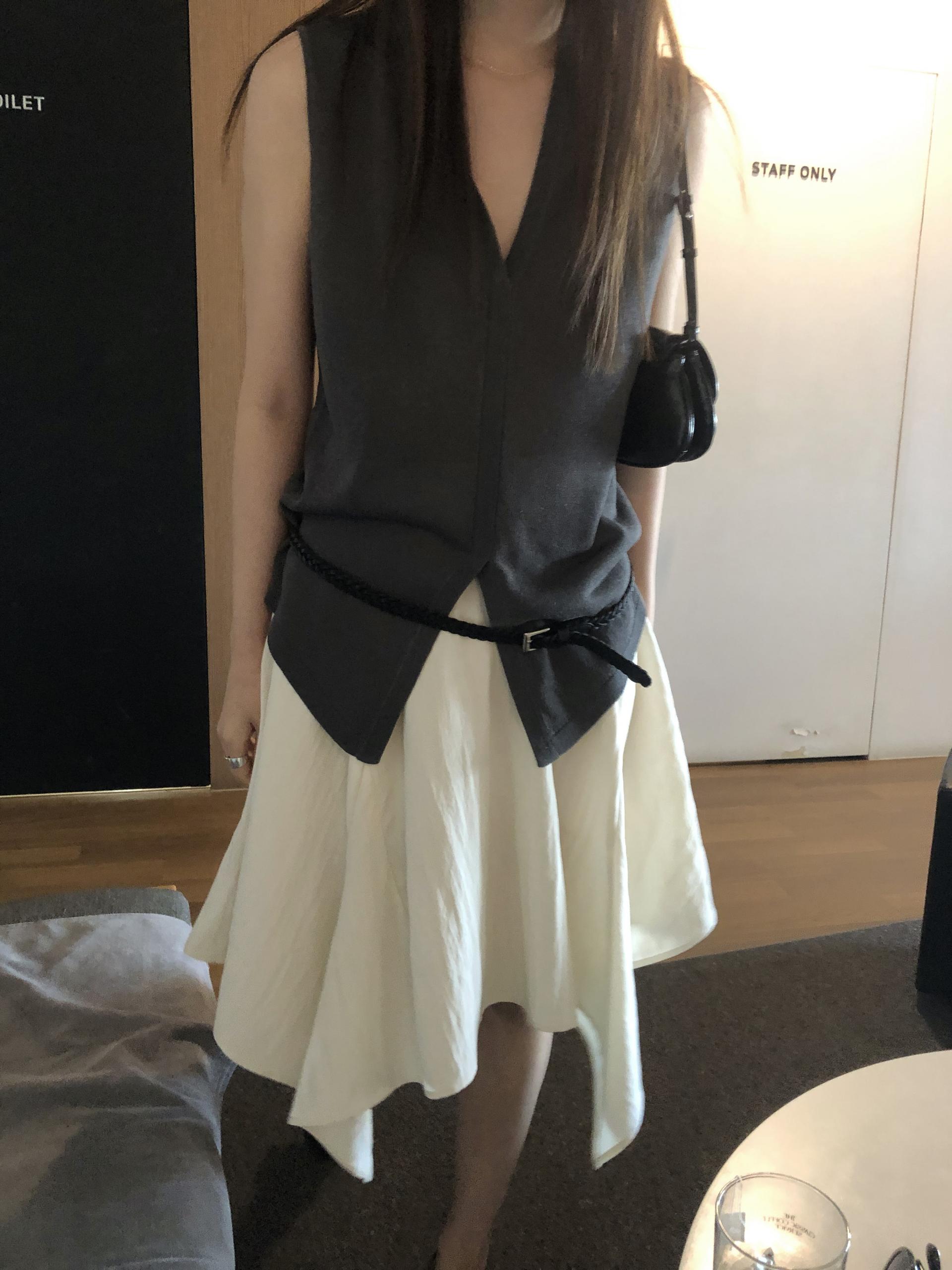 Odette unbalanced skirt