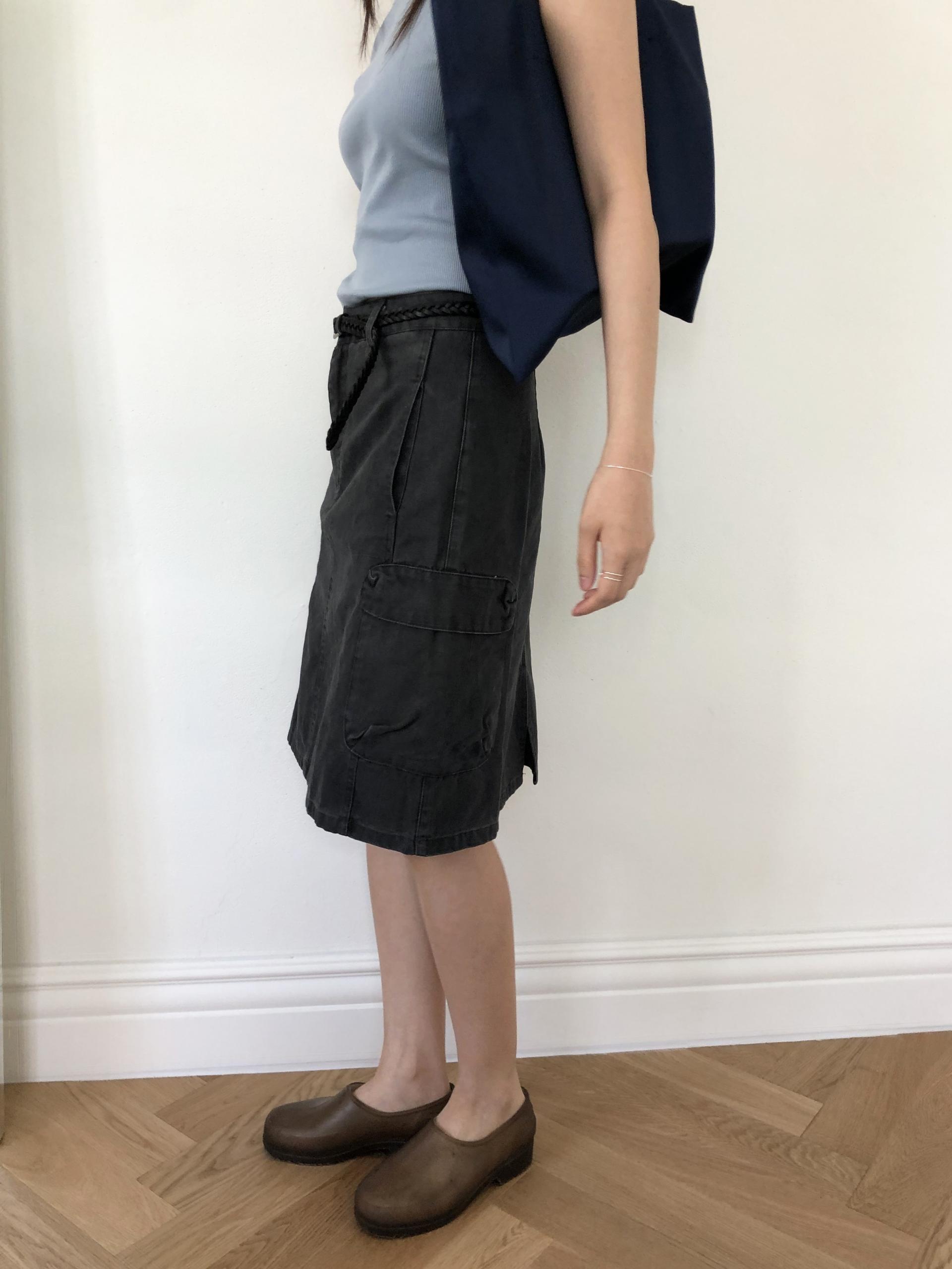 Cargo half skirt