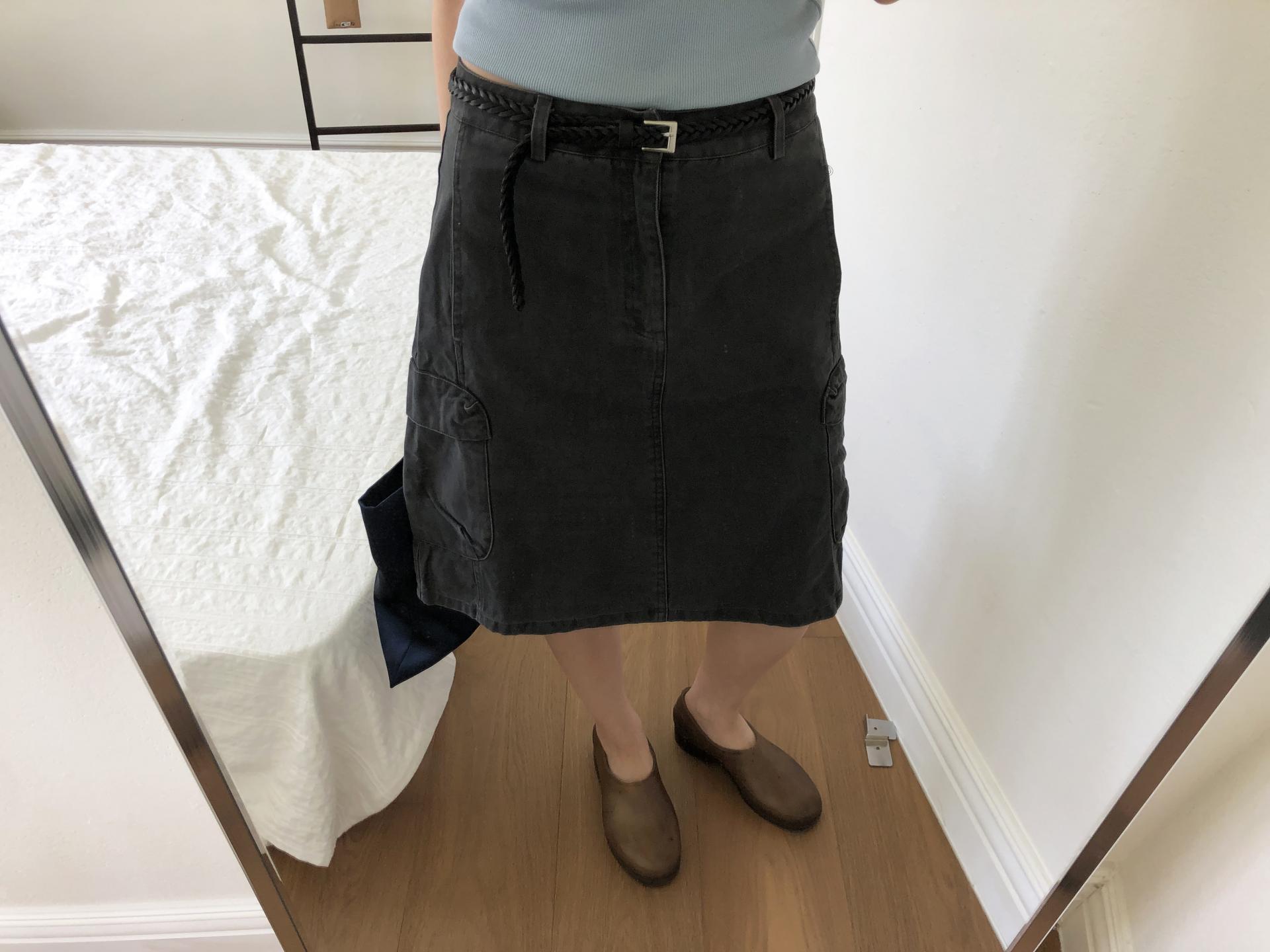 Cargo half skirt
