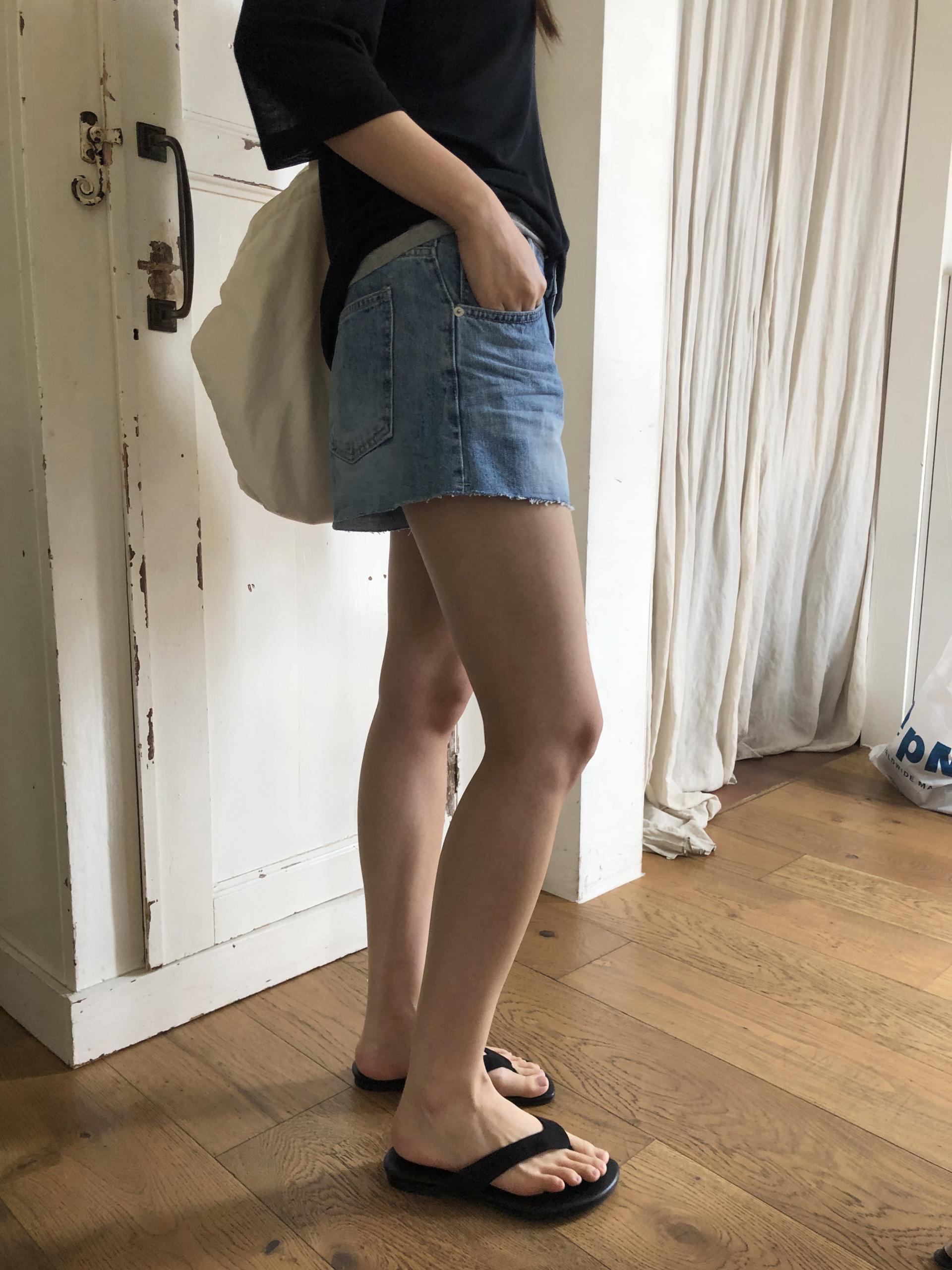 Suede flip flop