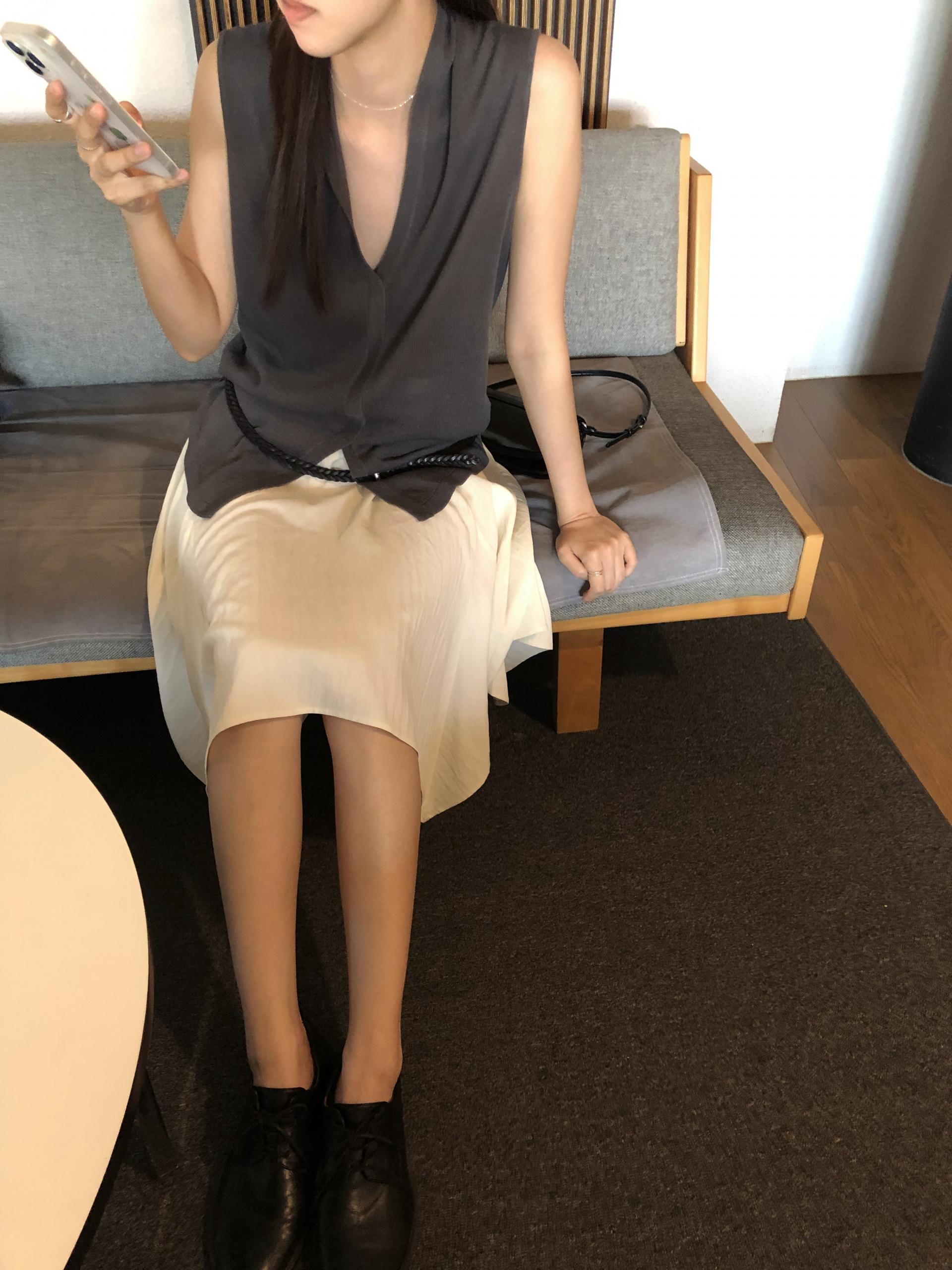 Mute knit top