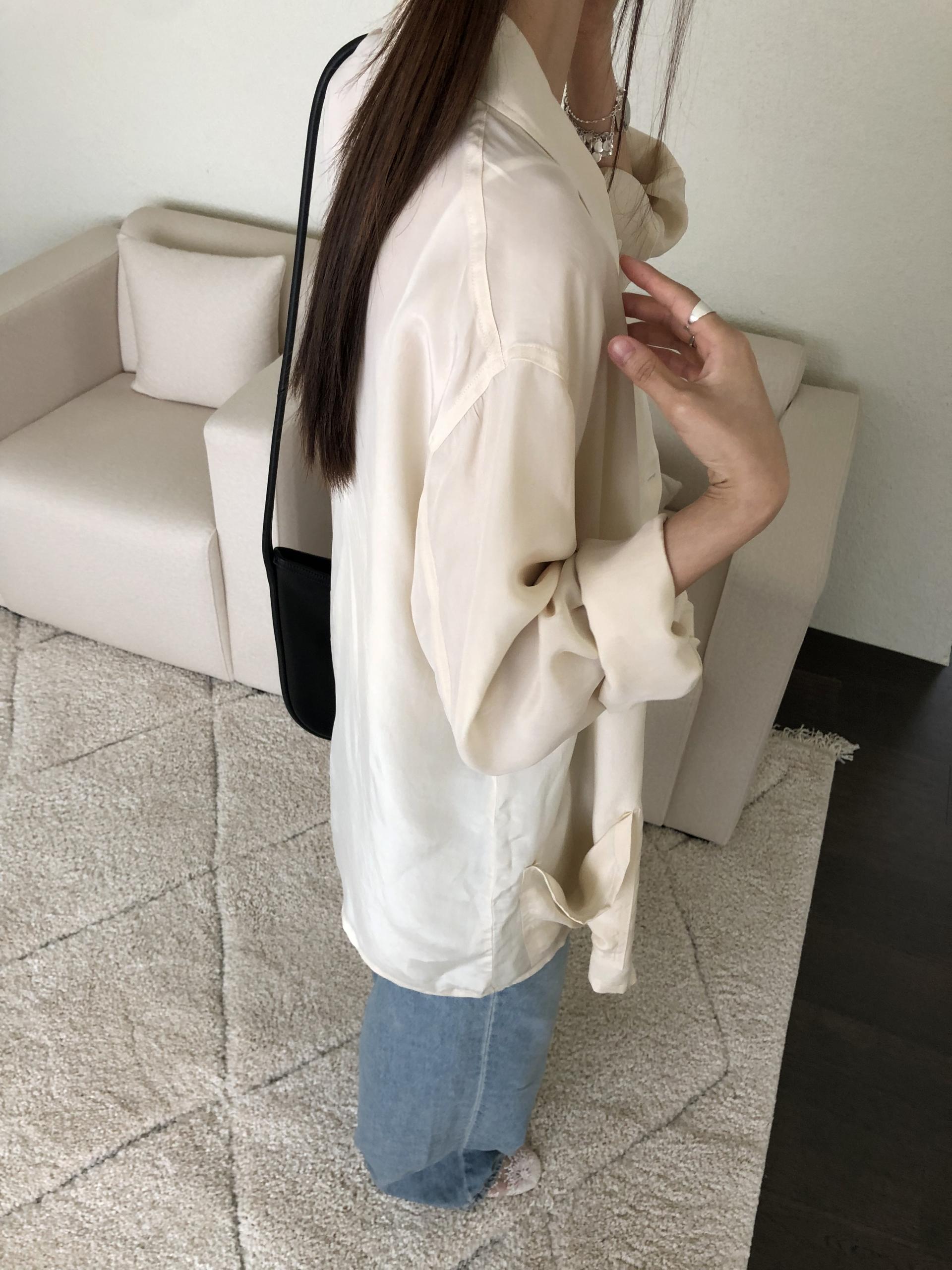 Verso jacket