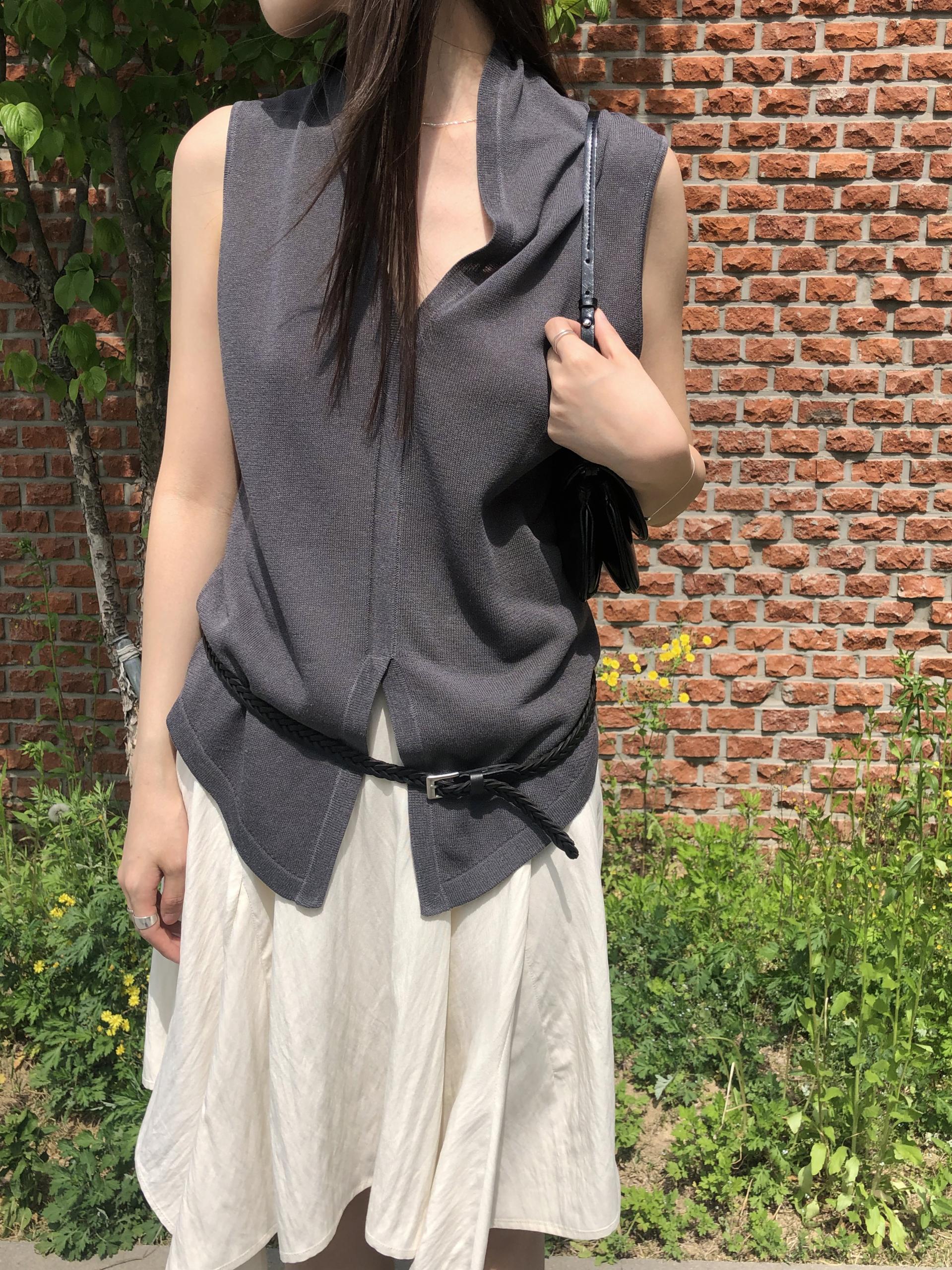 Mute knit top