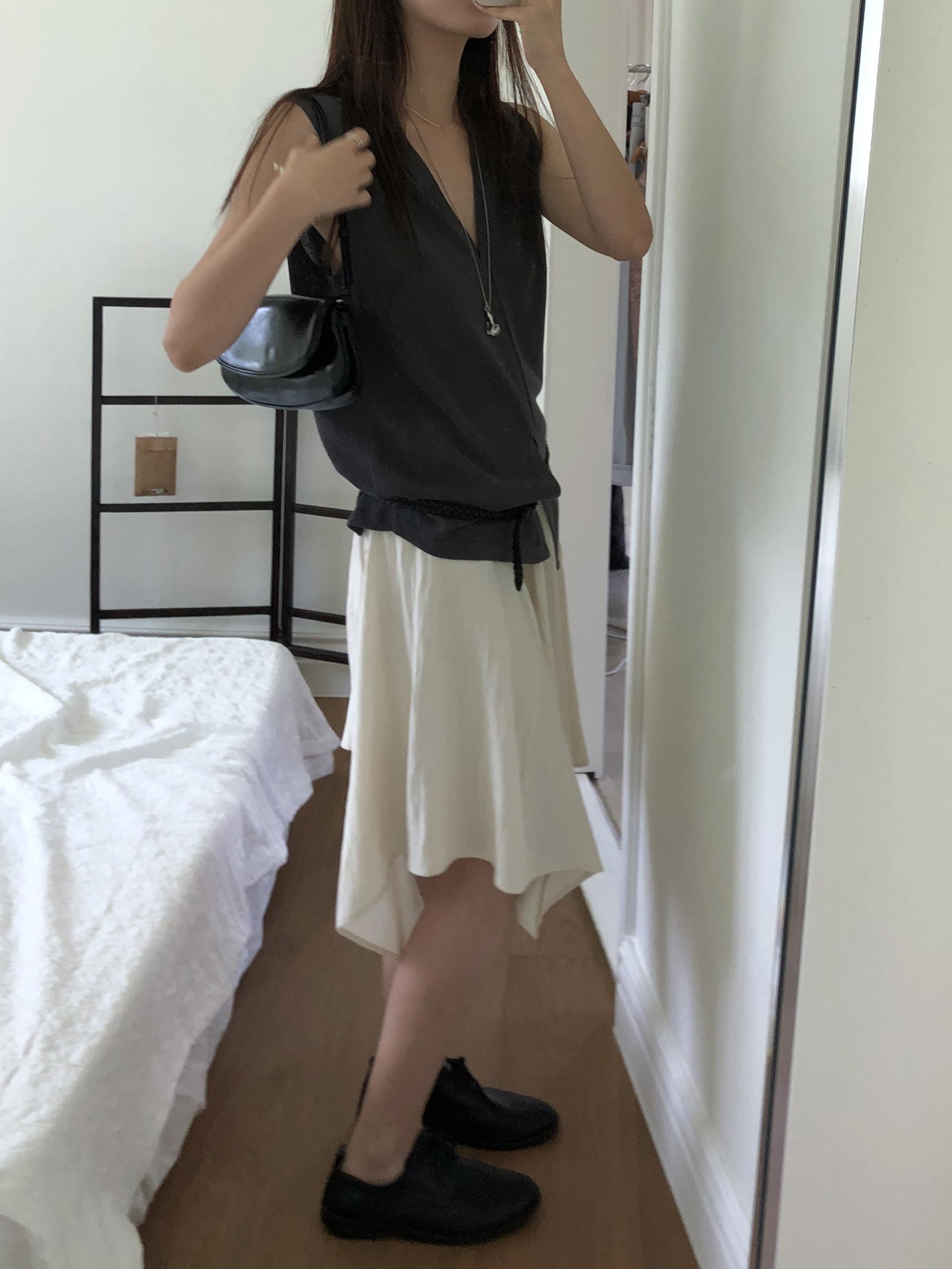 Slim twist belt
