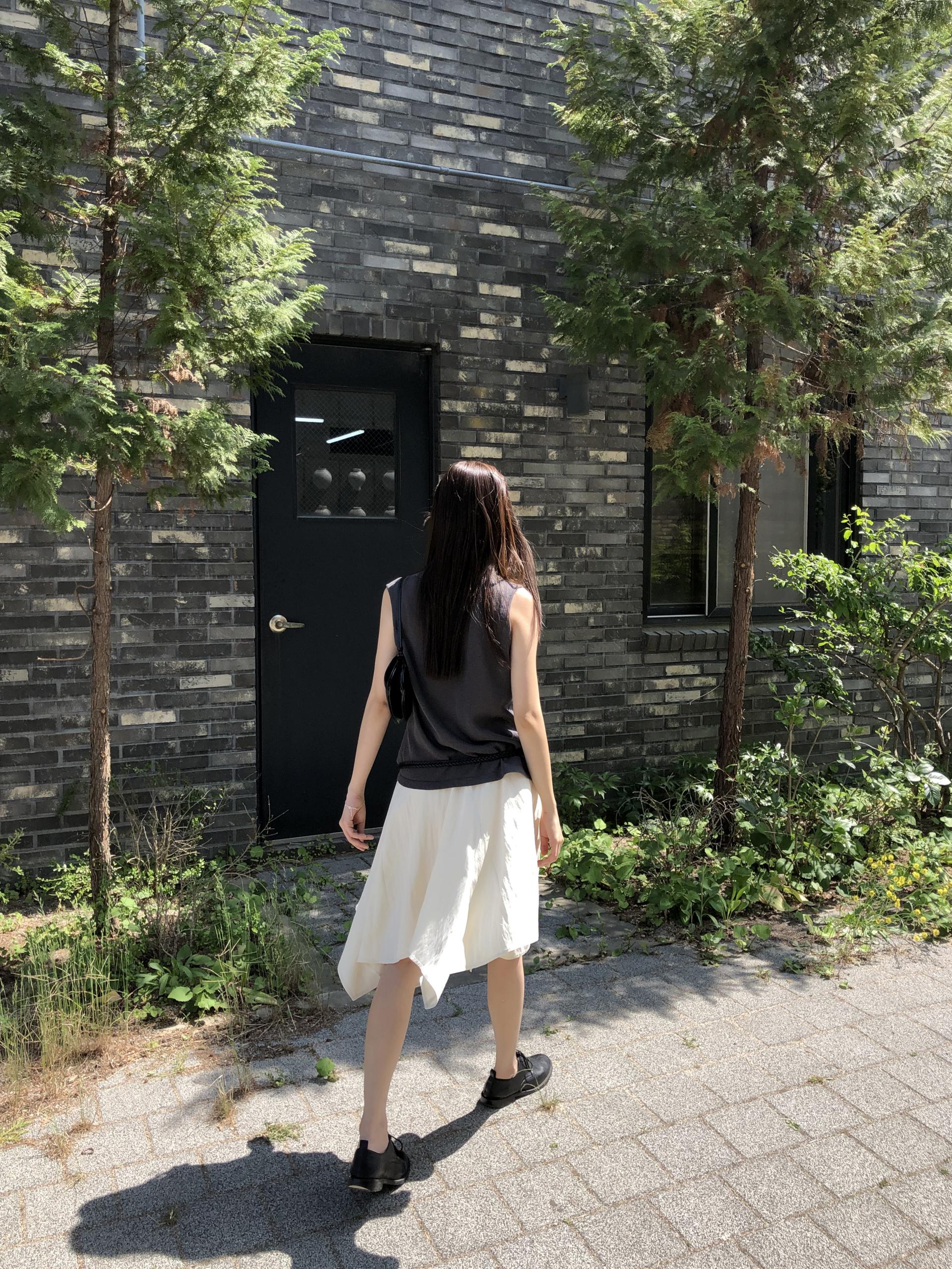 Odette unbalanced skirt