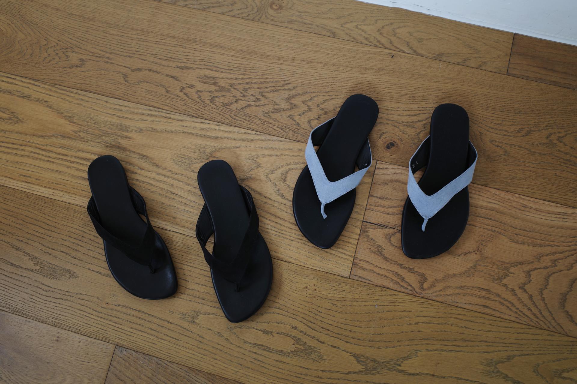 Suede flip flop