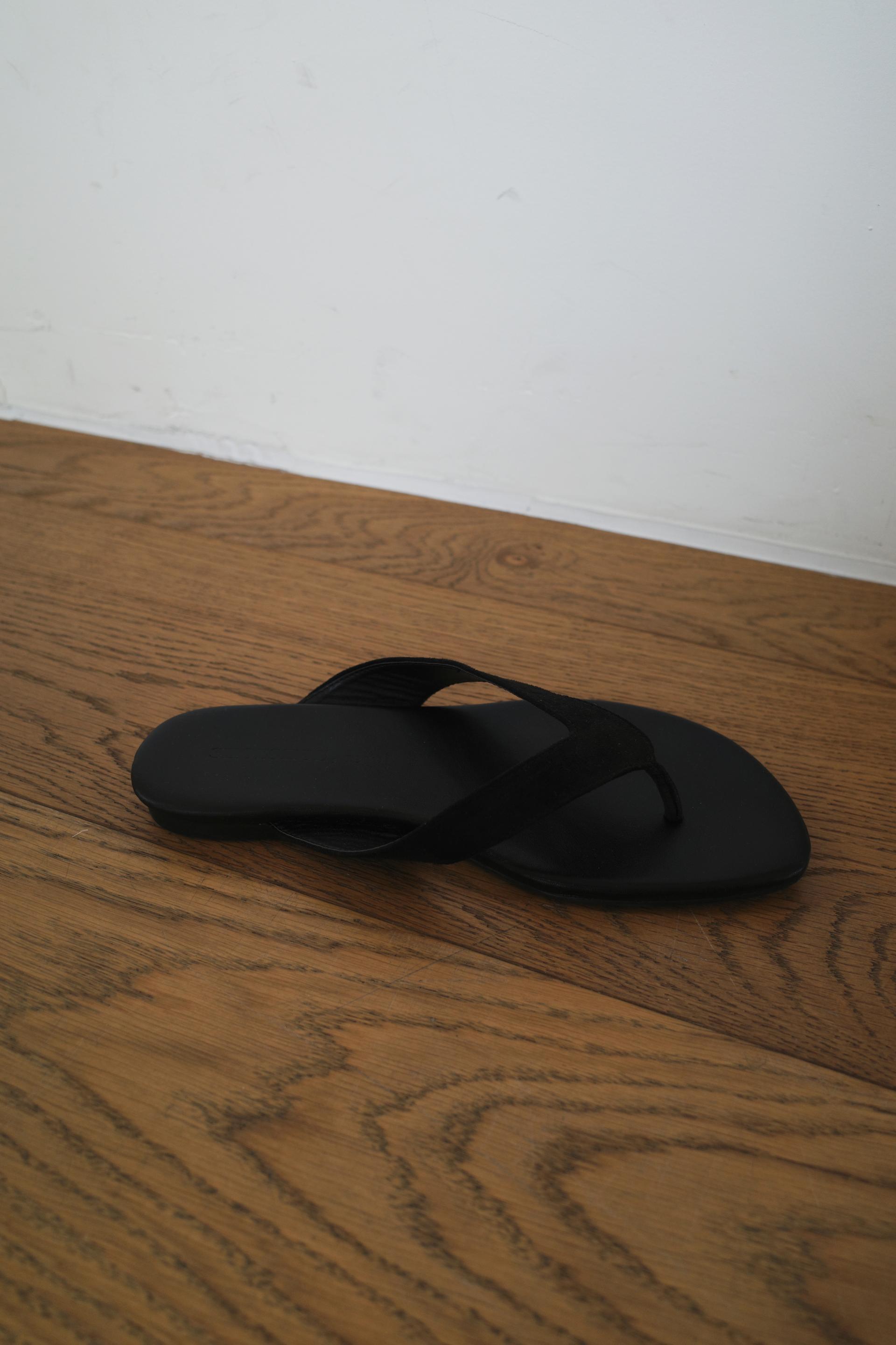 Suede flip flop