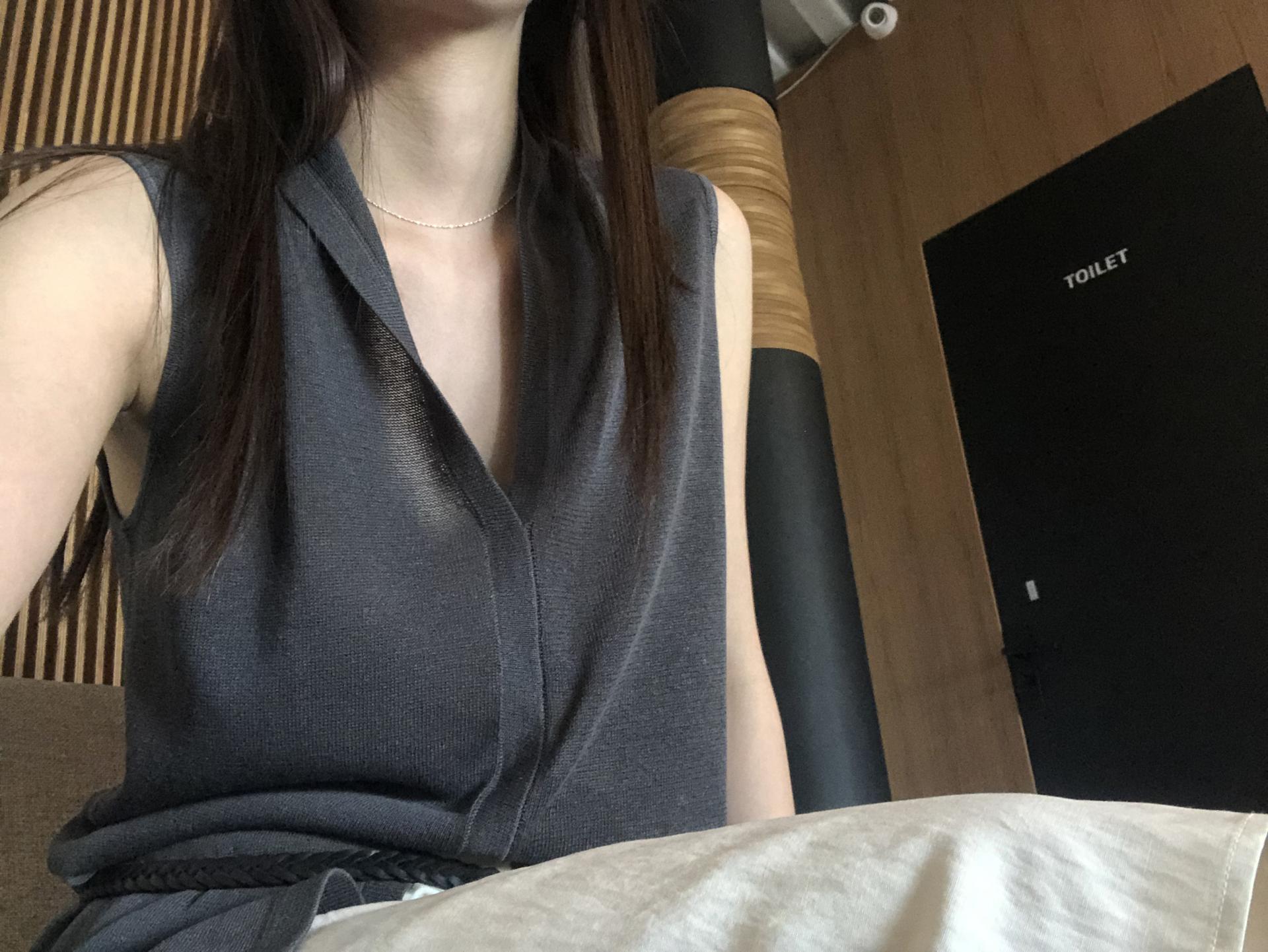 Mute knit top
