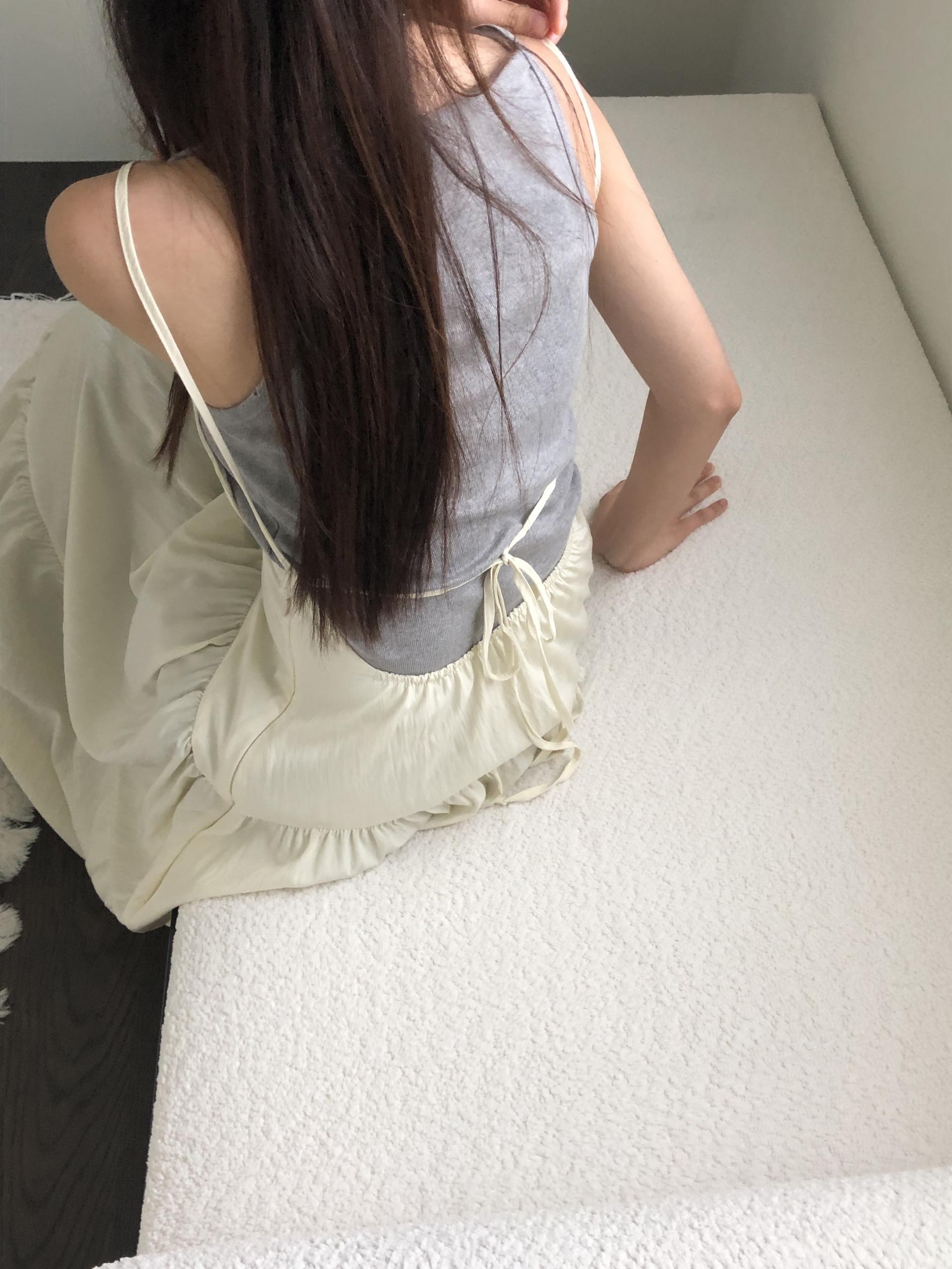 Damage sleeveless