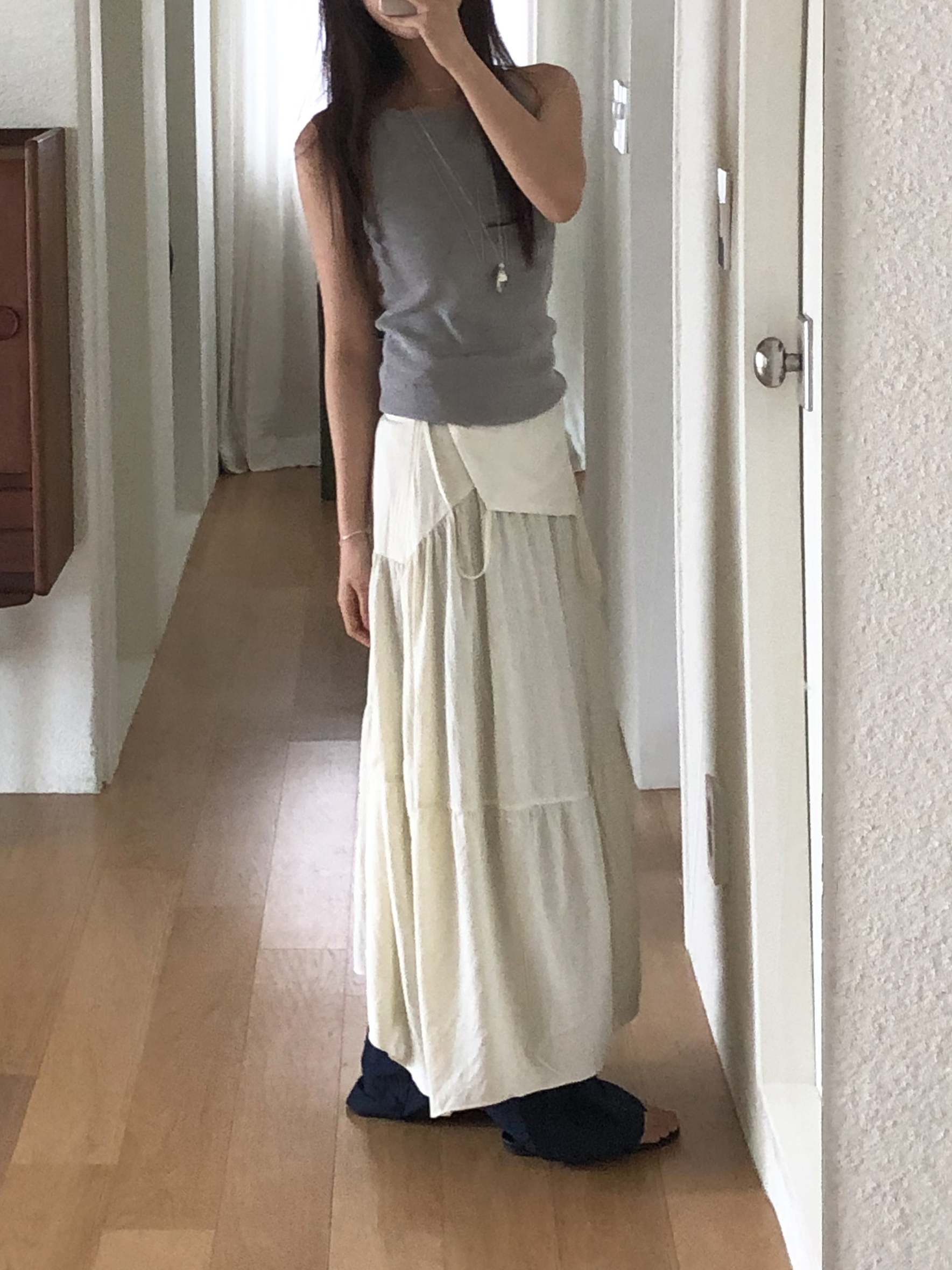Damage sleeveless