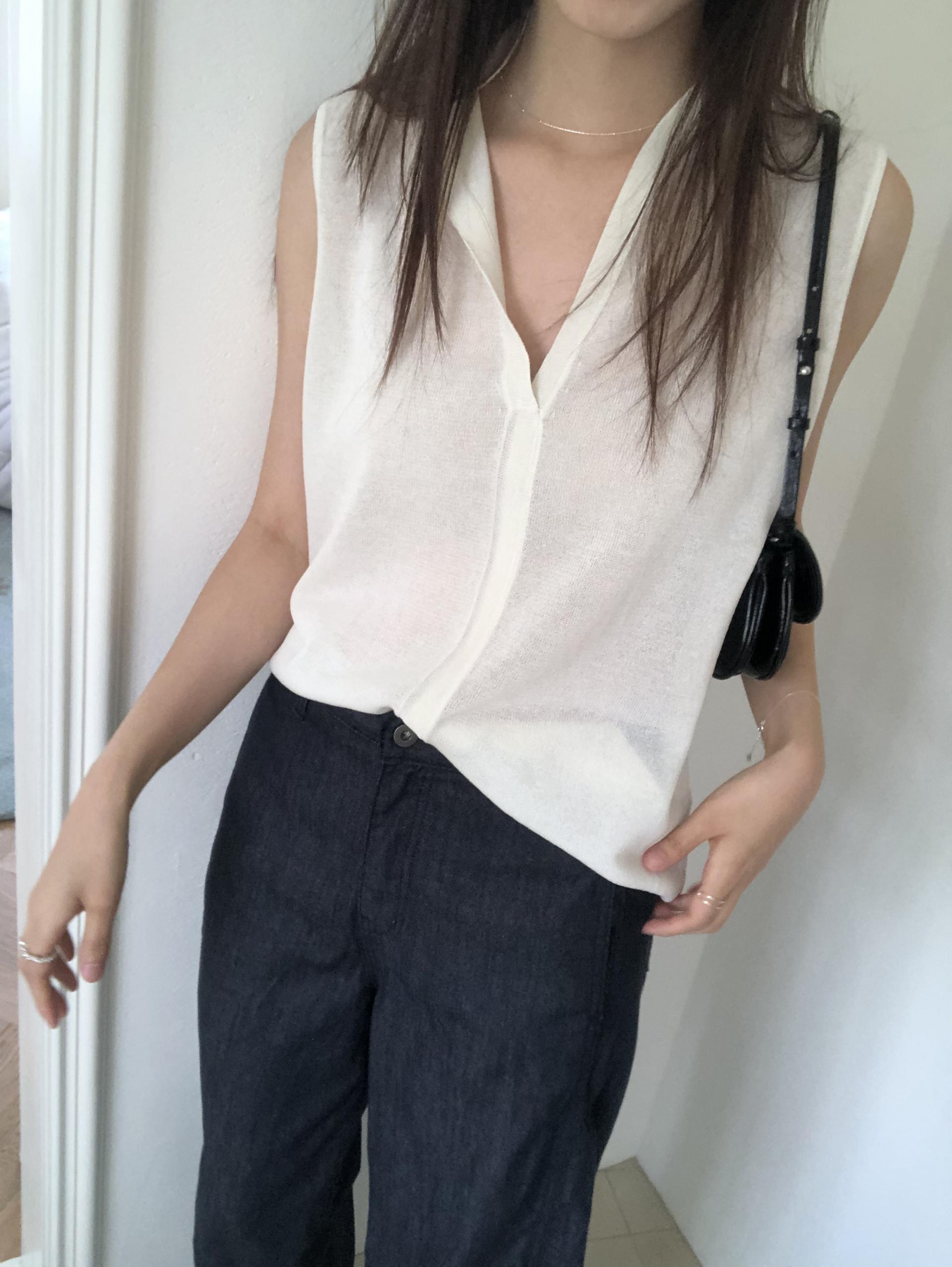 Mute knit top