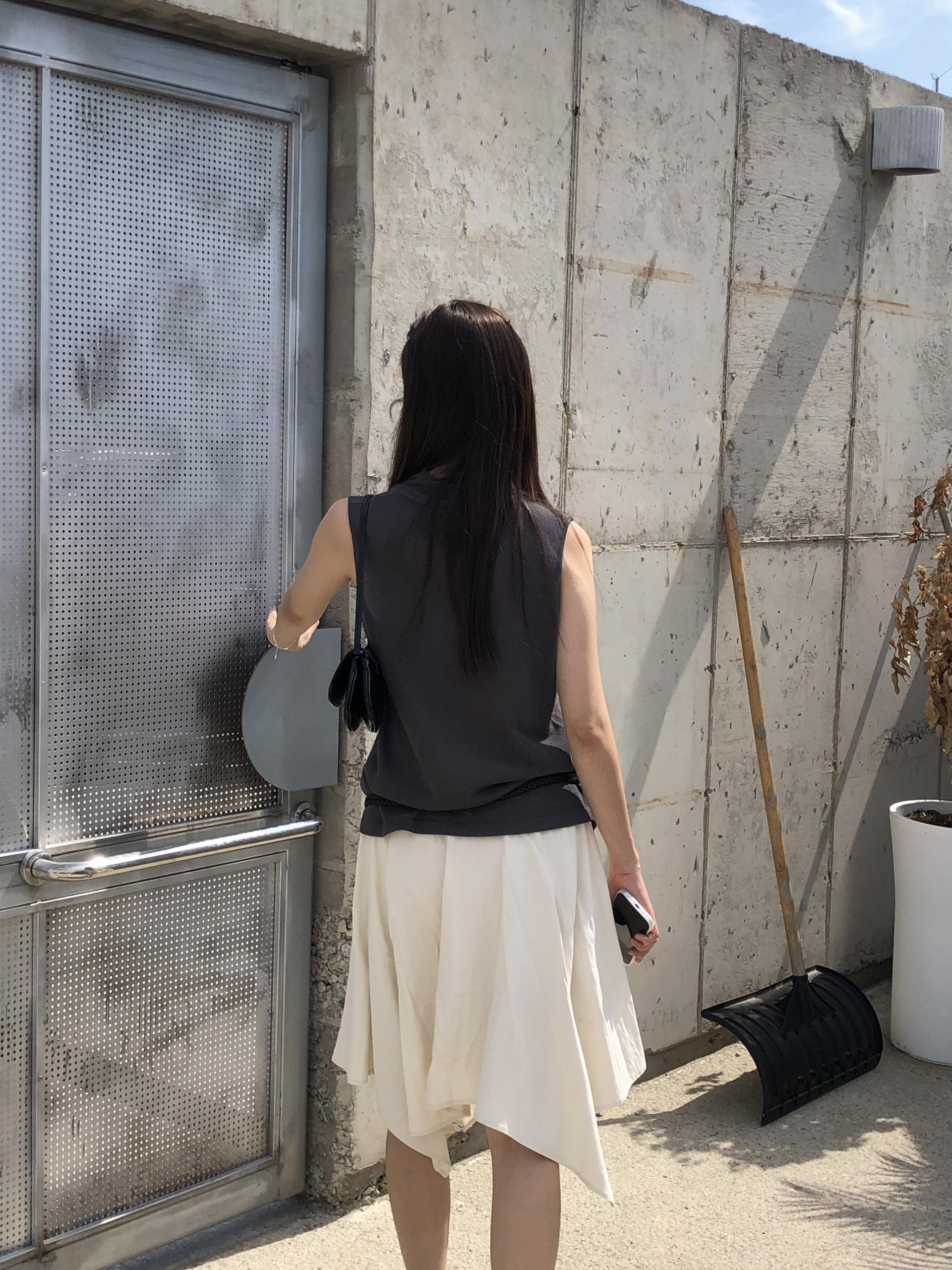 Odette unbalanced skirt