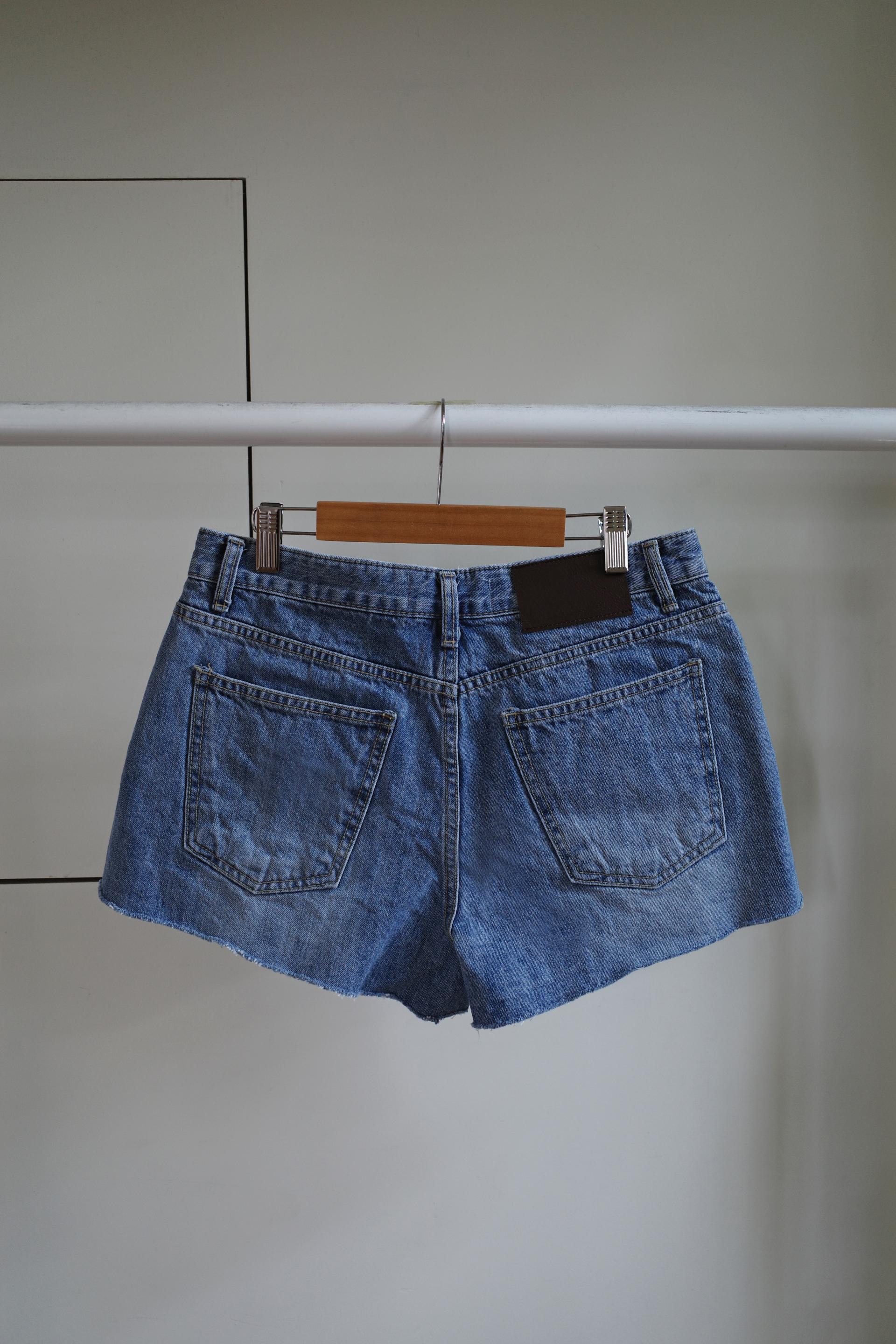 Blue short denim
