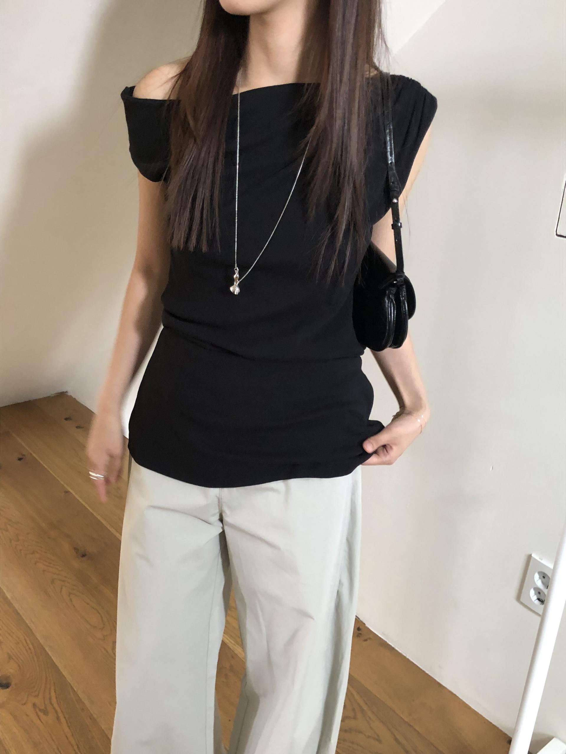 Long unbalanced top
