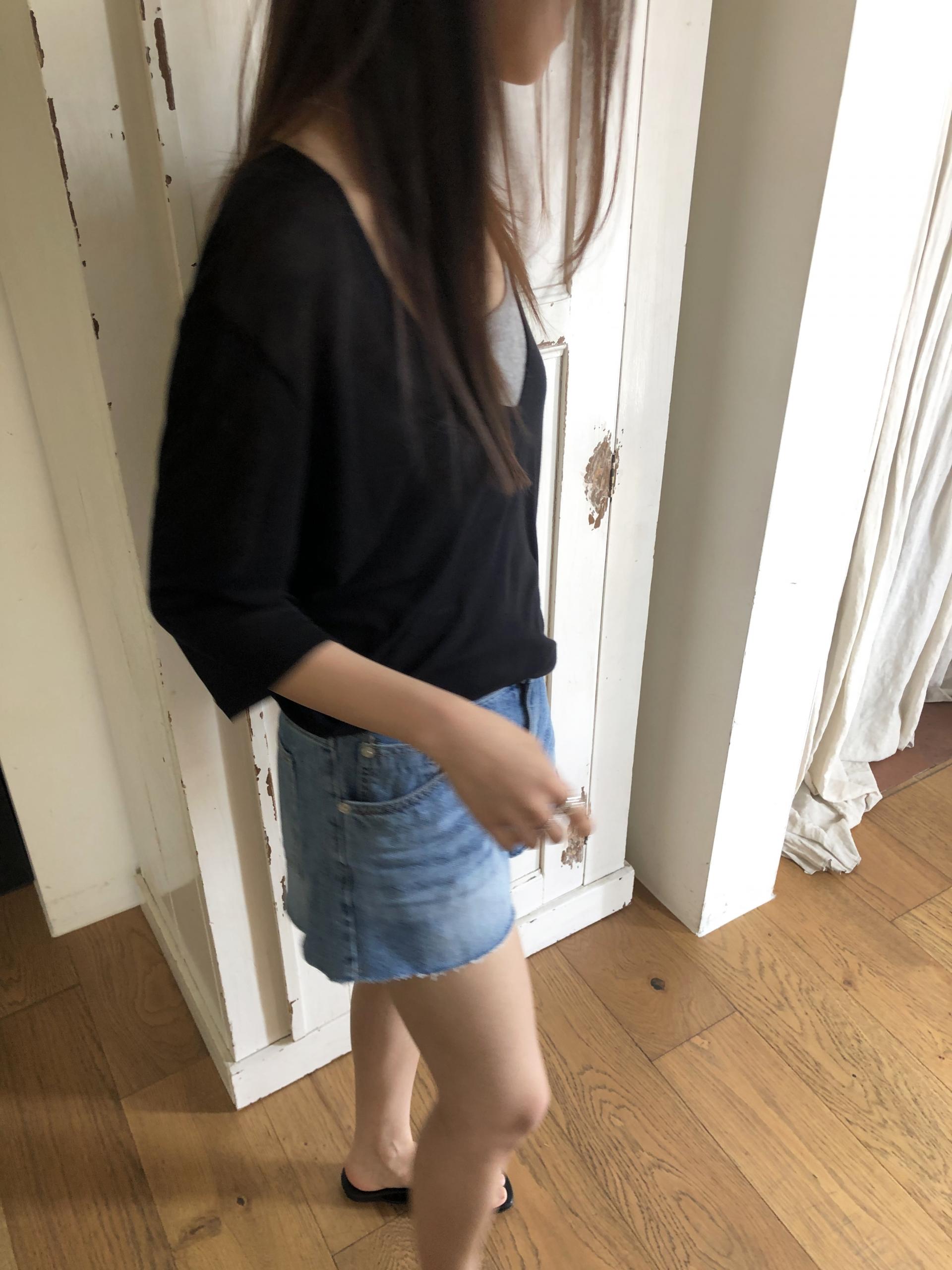 Base sleeveless