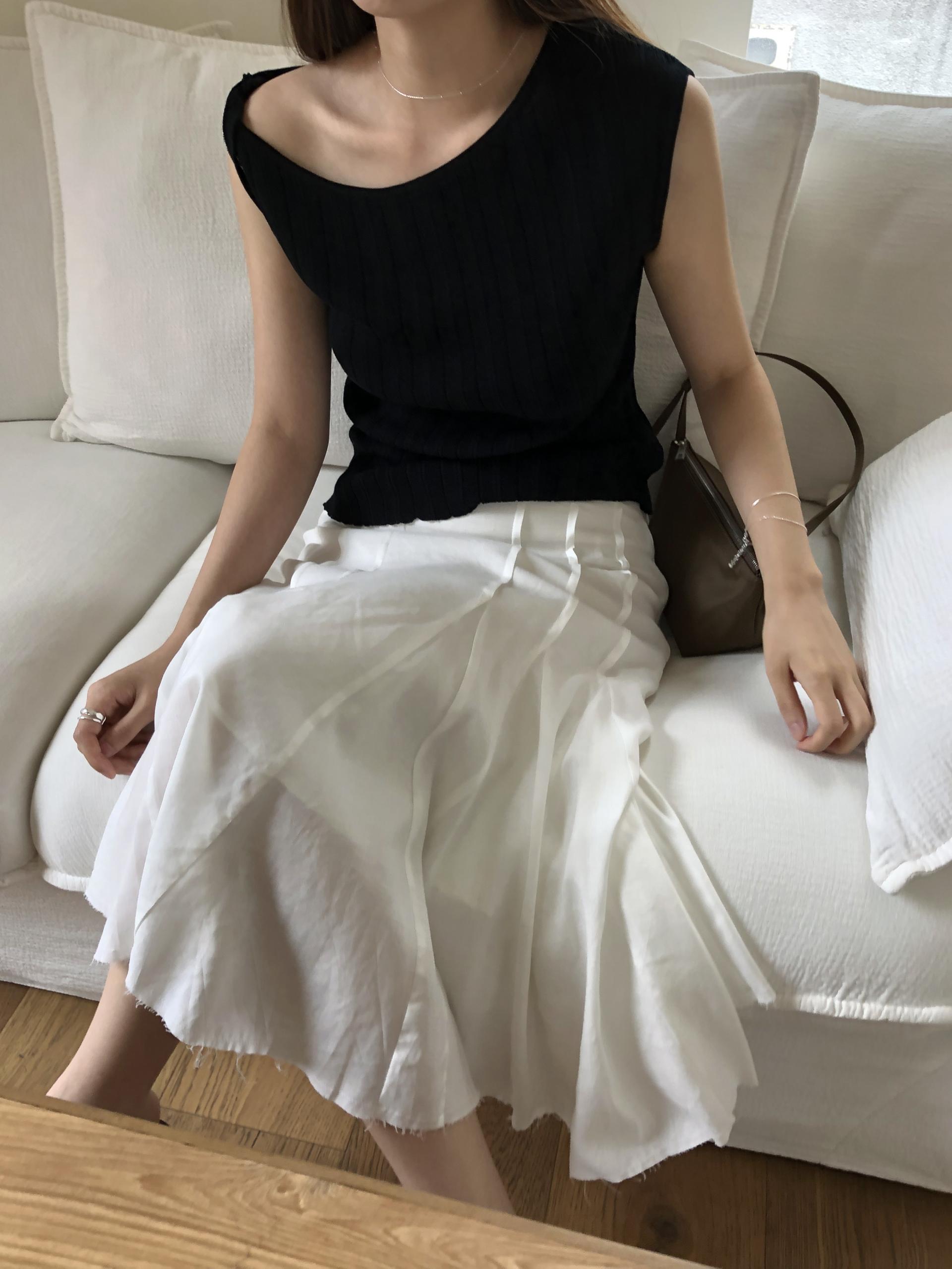 Monet knit