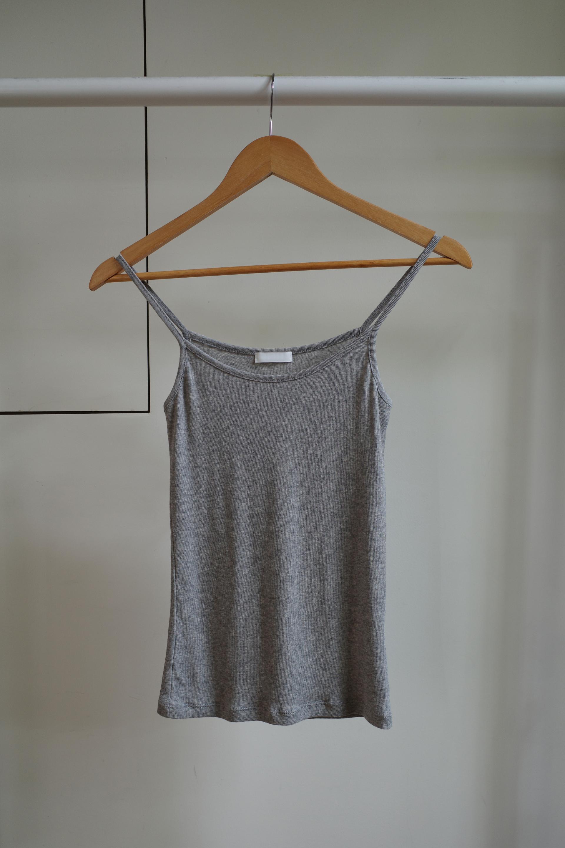 Base sleeveless