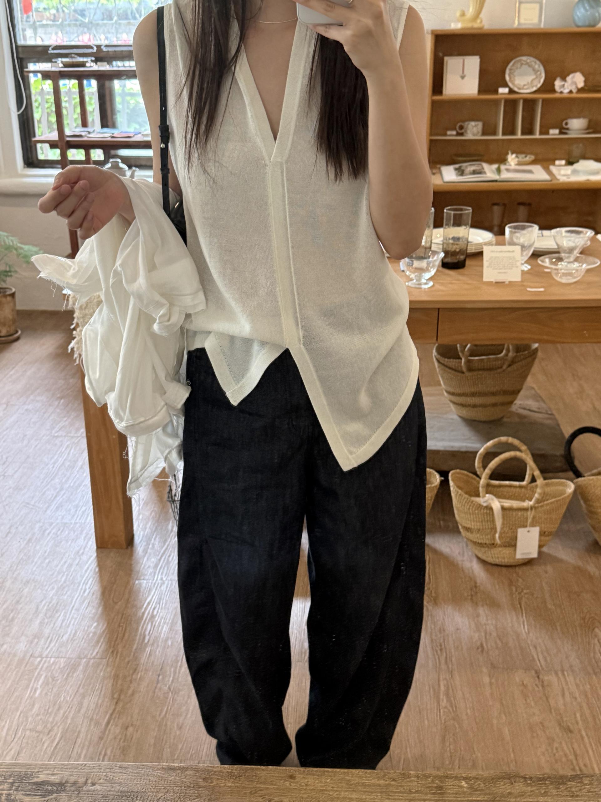 Mute knit top