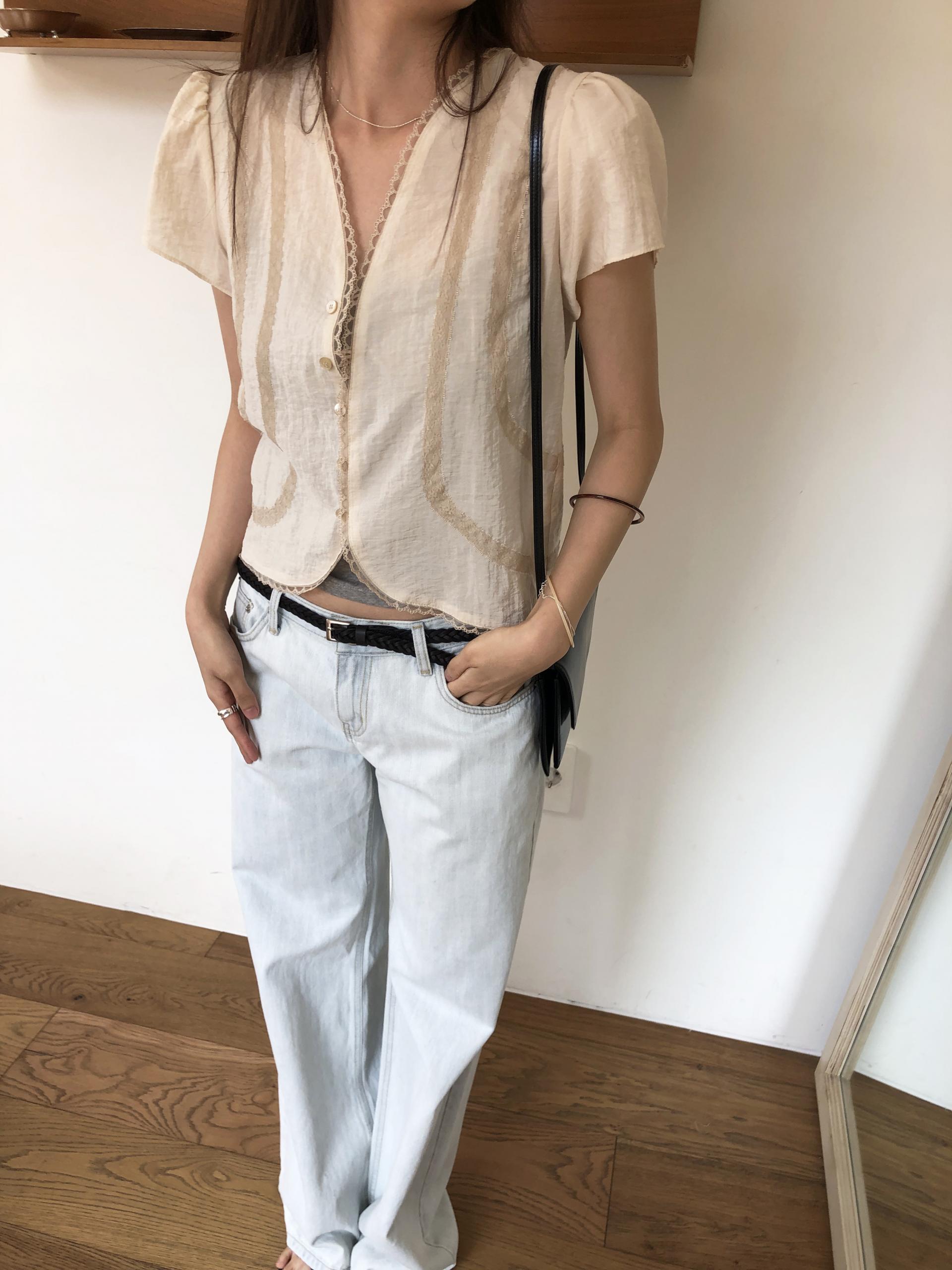 Base sleeveless
