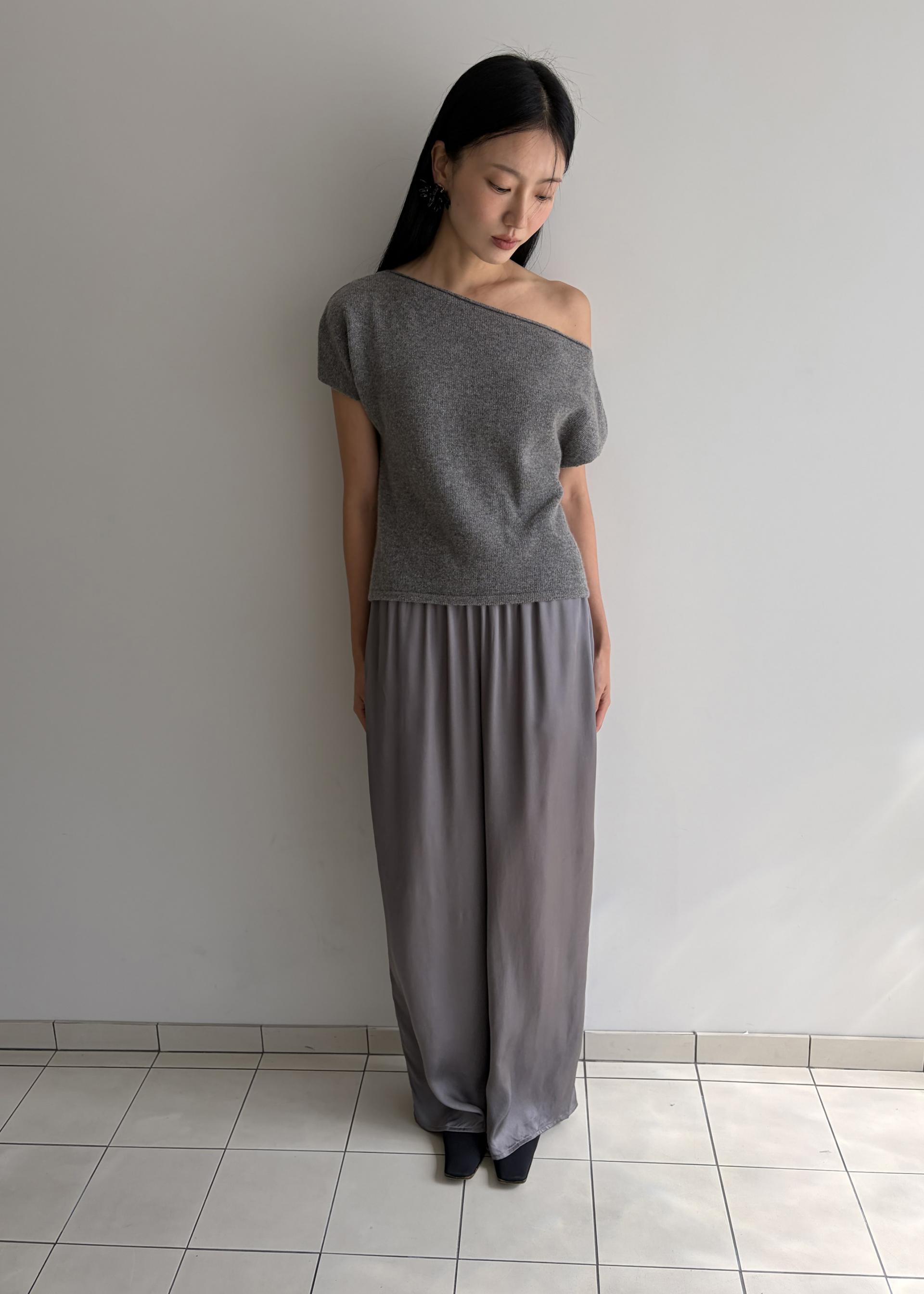 Mink Asymmetric Top · Charcoal