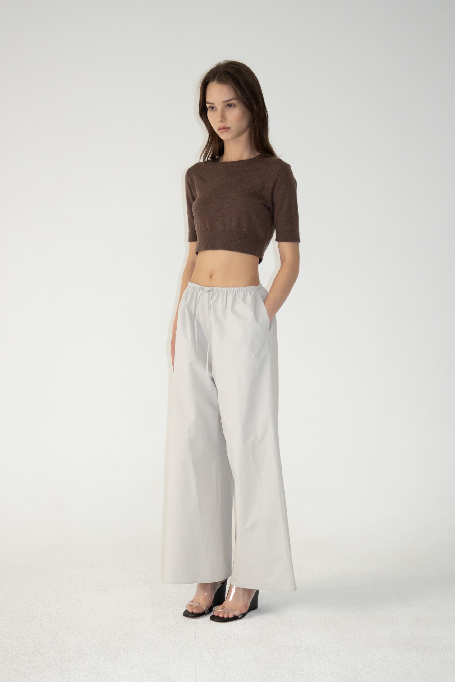 Cropped Knit Top · Brown