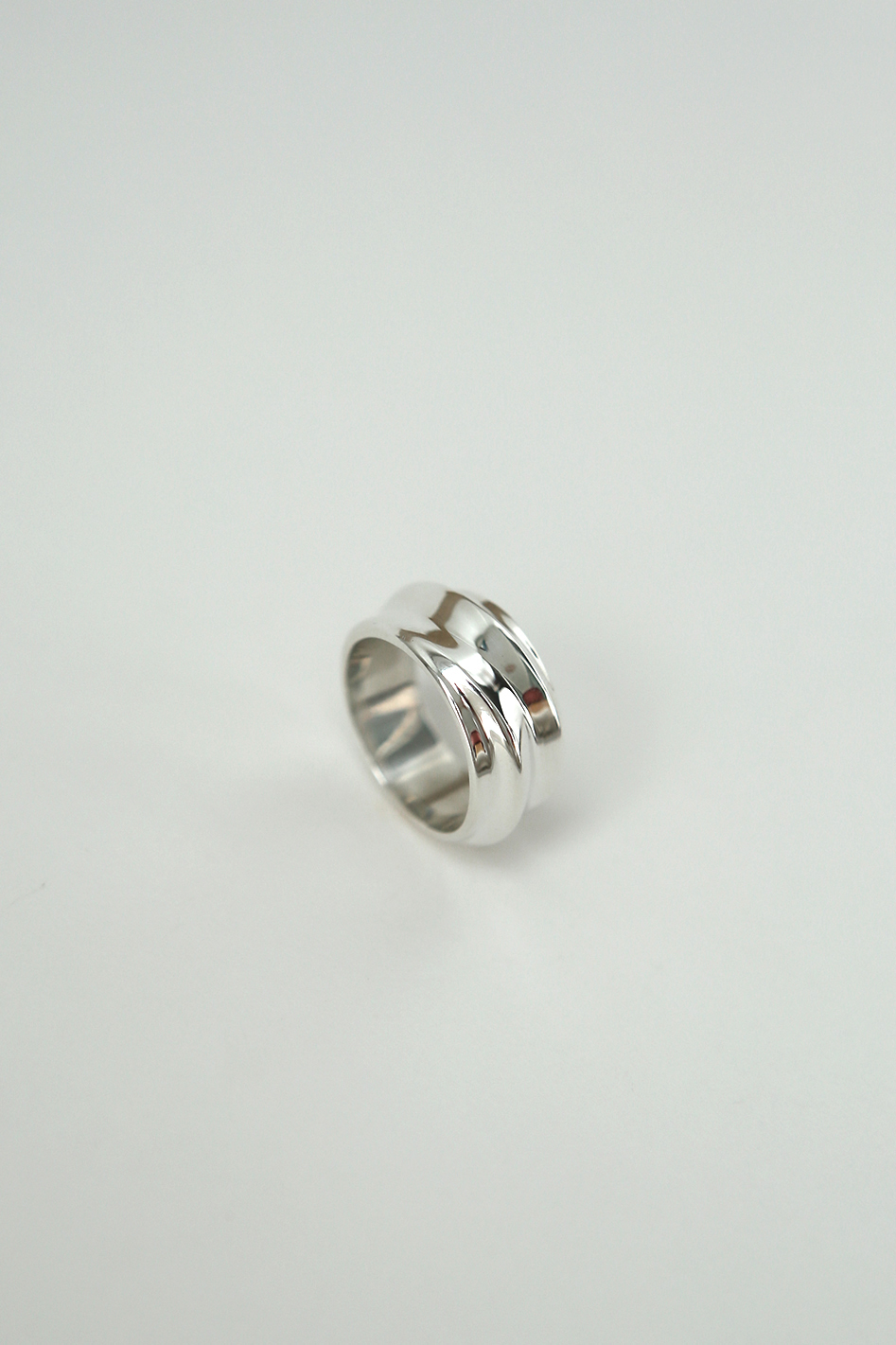 Flow Pinky Ring