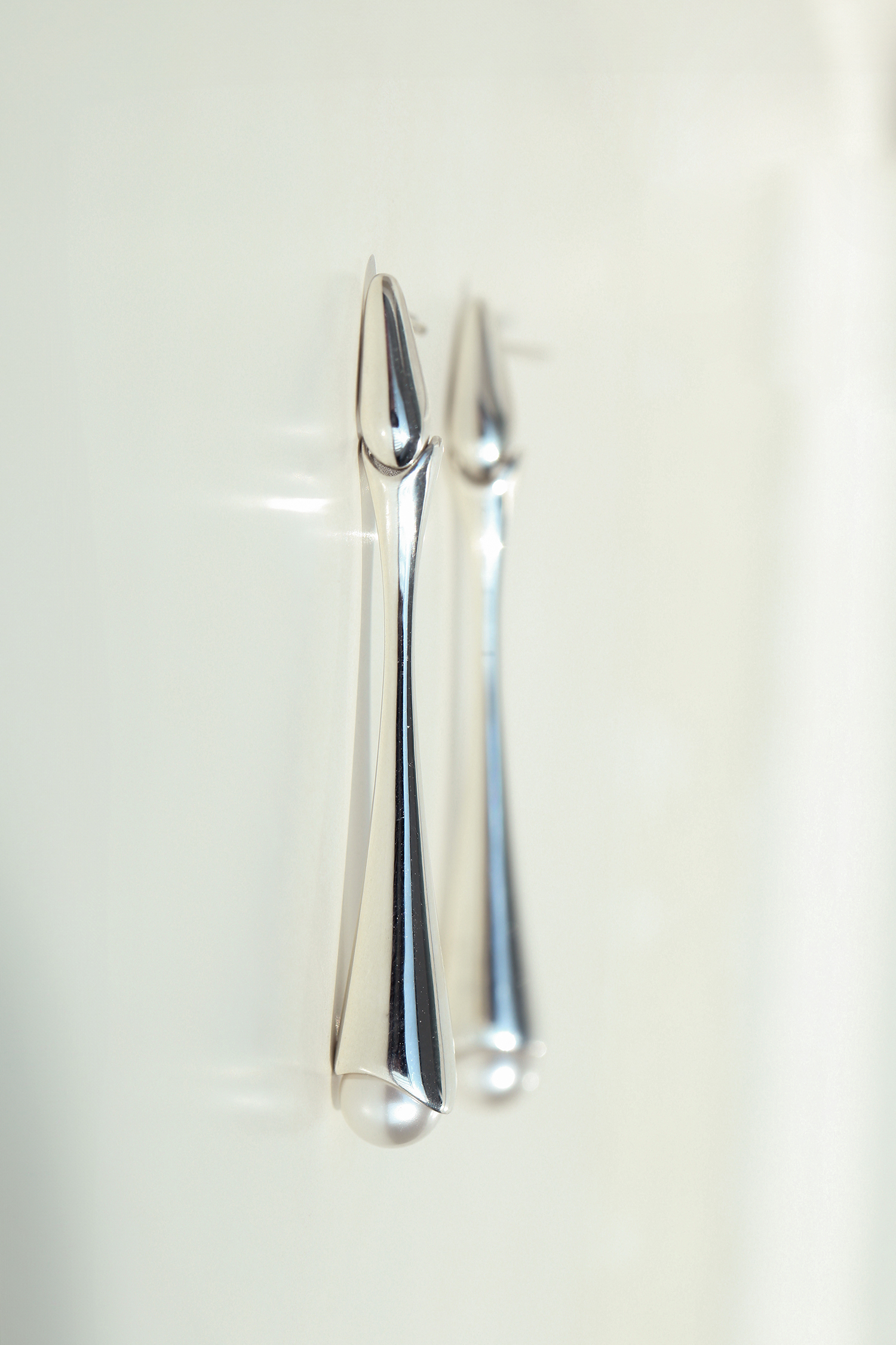 Arco Drop Earring · Large