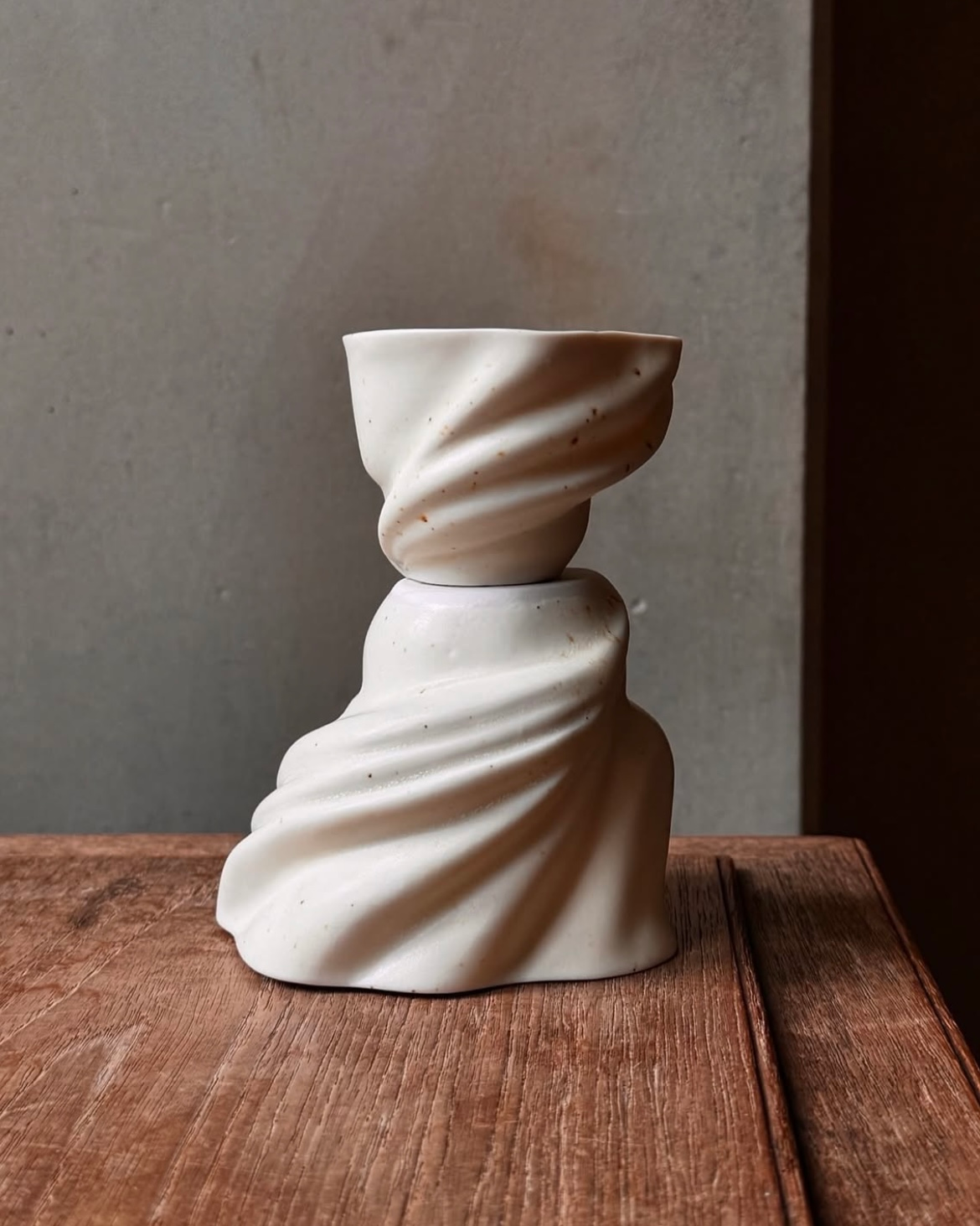 Svane esspresso · Eggshell