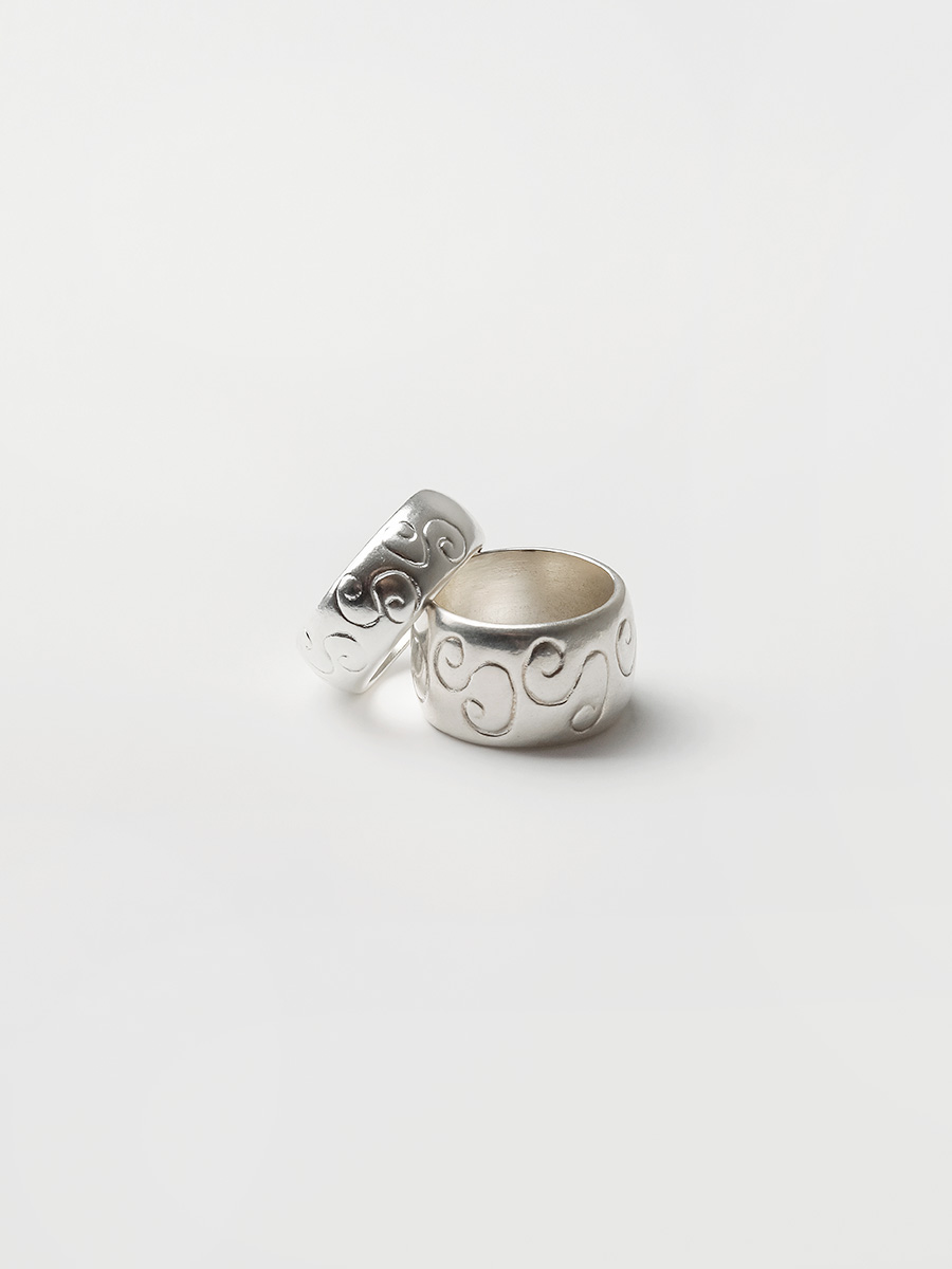 SSS bold ring