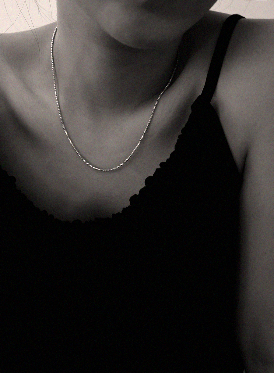 Italy Chain Line Necklace
