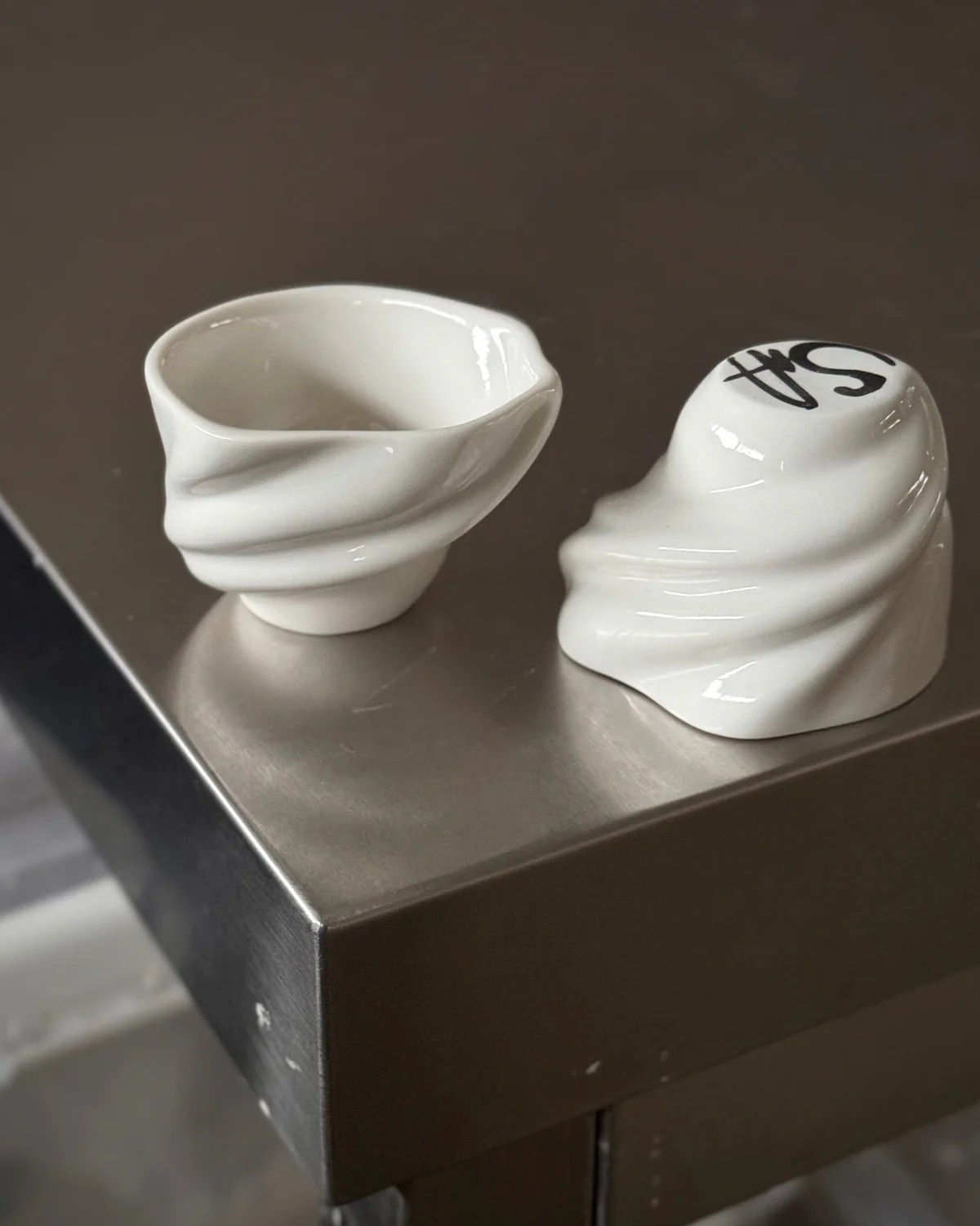 Svane espresso · White