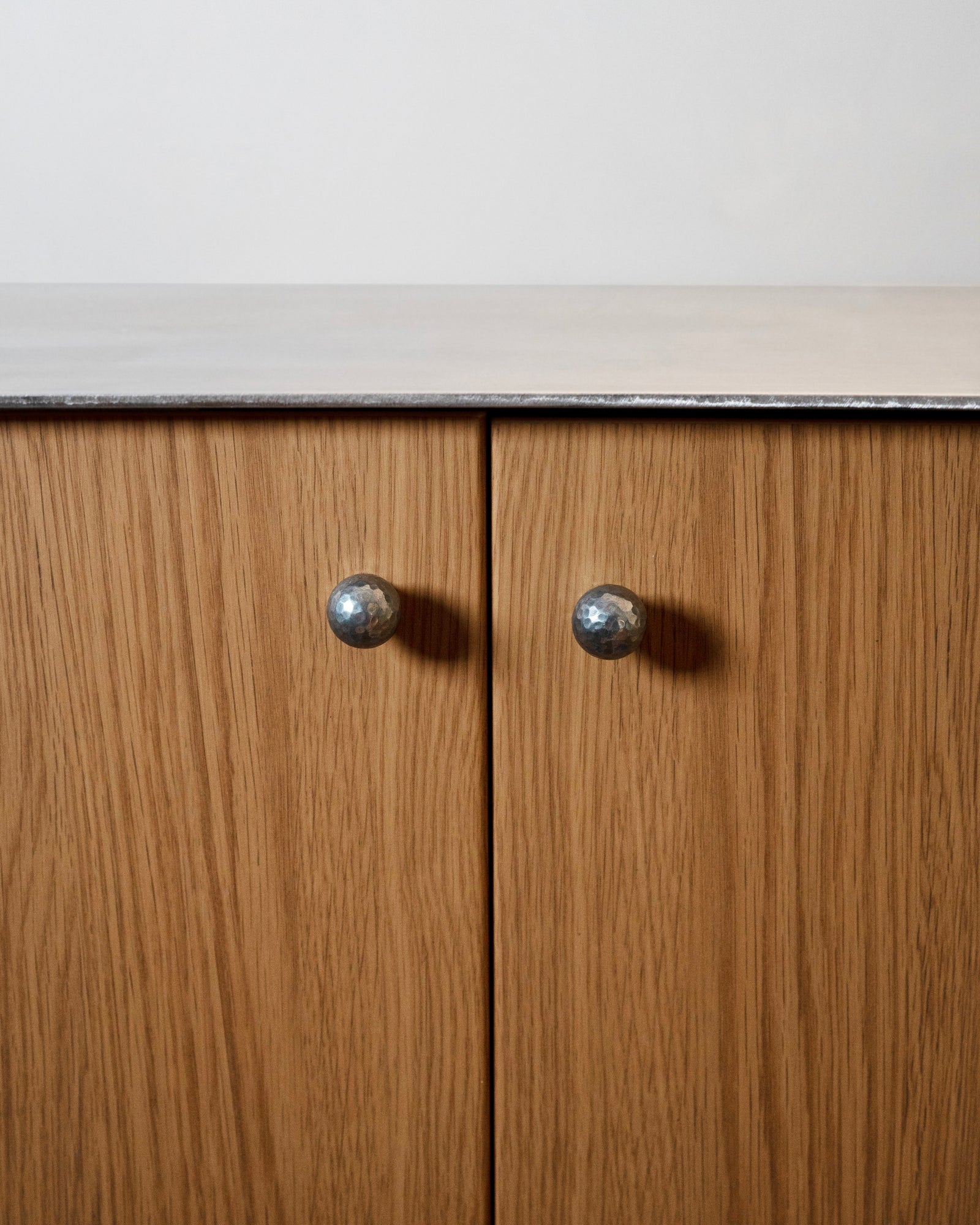 Noah knob