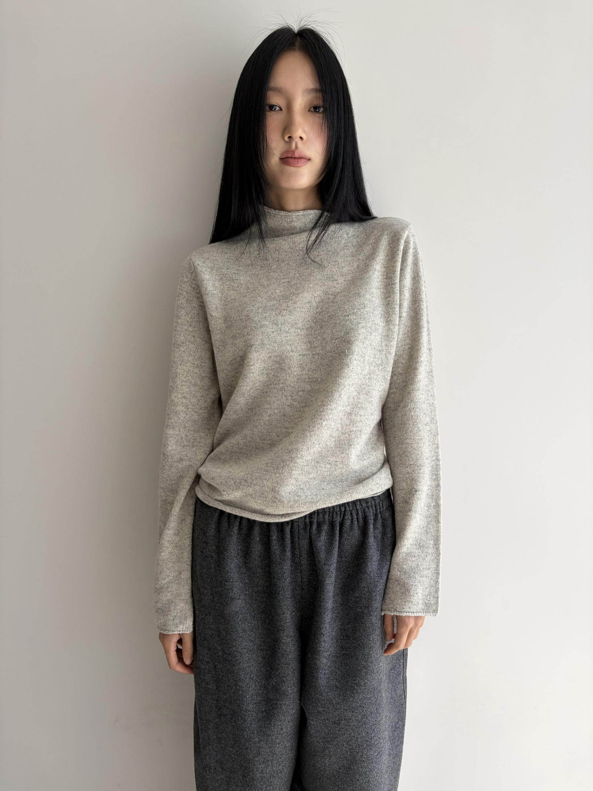 Wool Silk Mock-neck Sweater · Grey