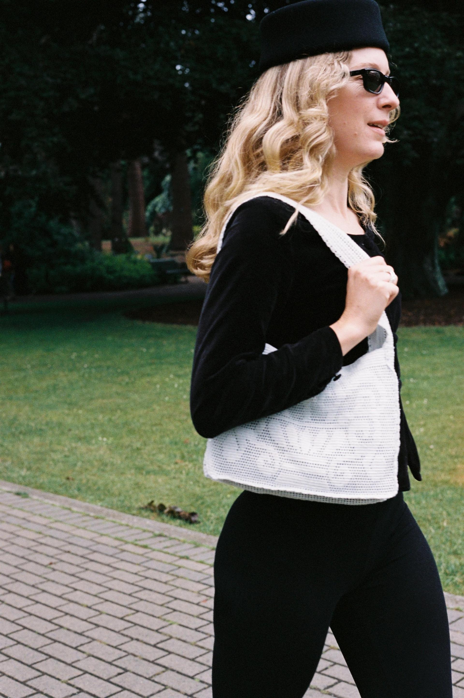 The Fountain Crochet Bag · Dove